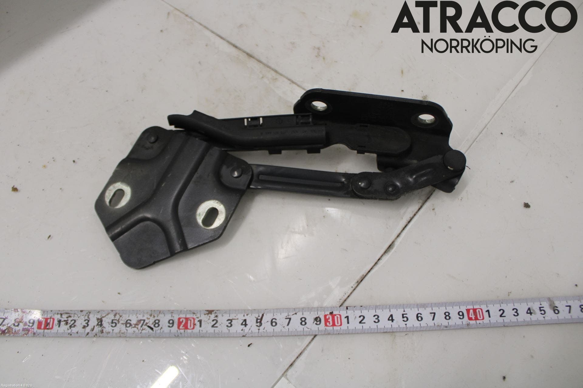 Volkswagen VW CADDY 11-15 Huvgångjärn