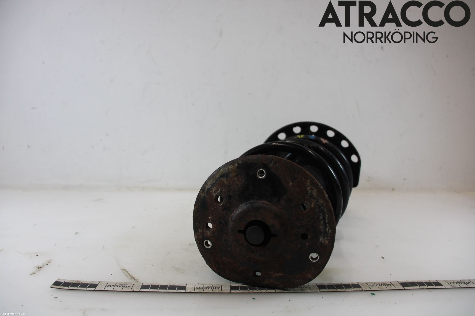 Volvo V60 14-18 Stötdämpare Fram