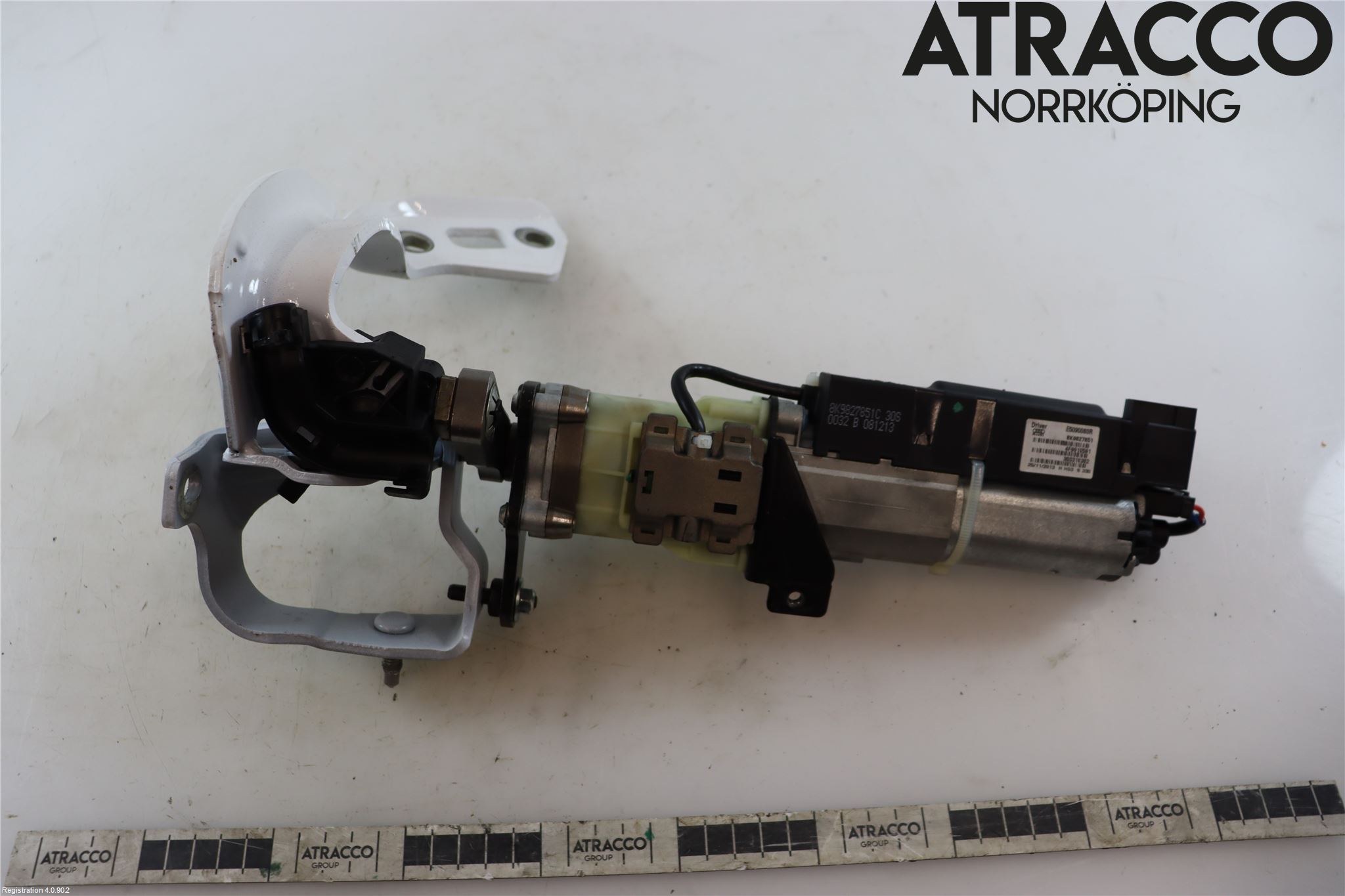 Audi A4 12-15 Bakluckeöppnare Automatisk