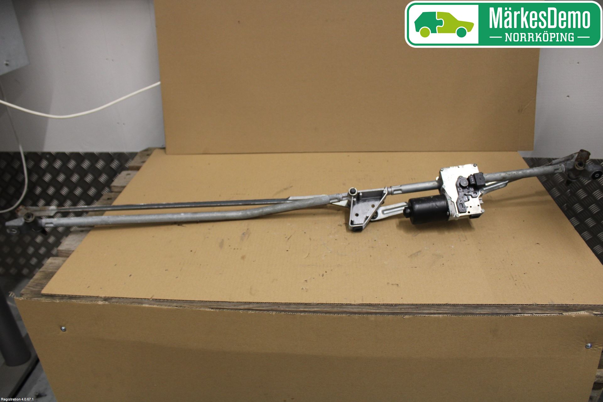 Peugeot 307     05-08 Torkarmekanism Vindruta