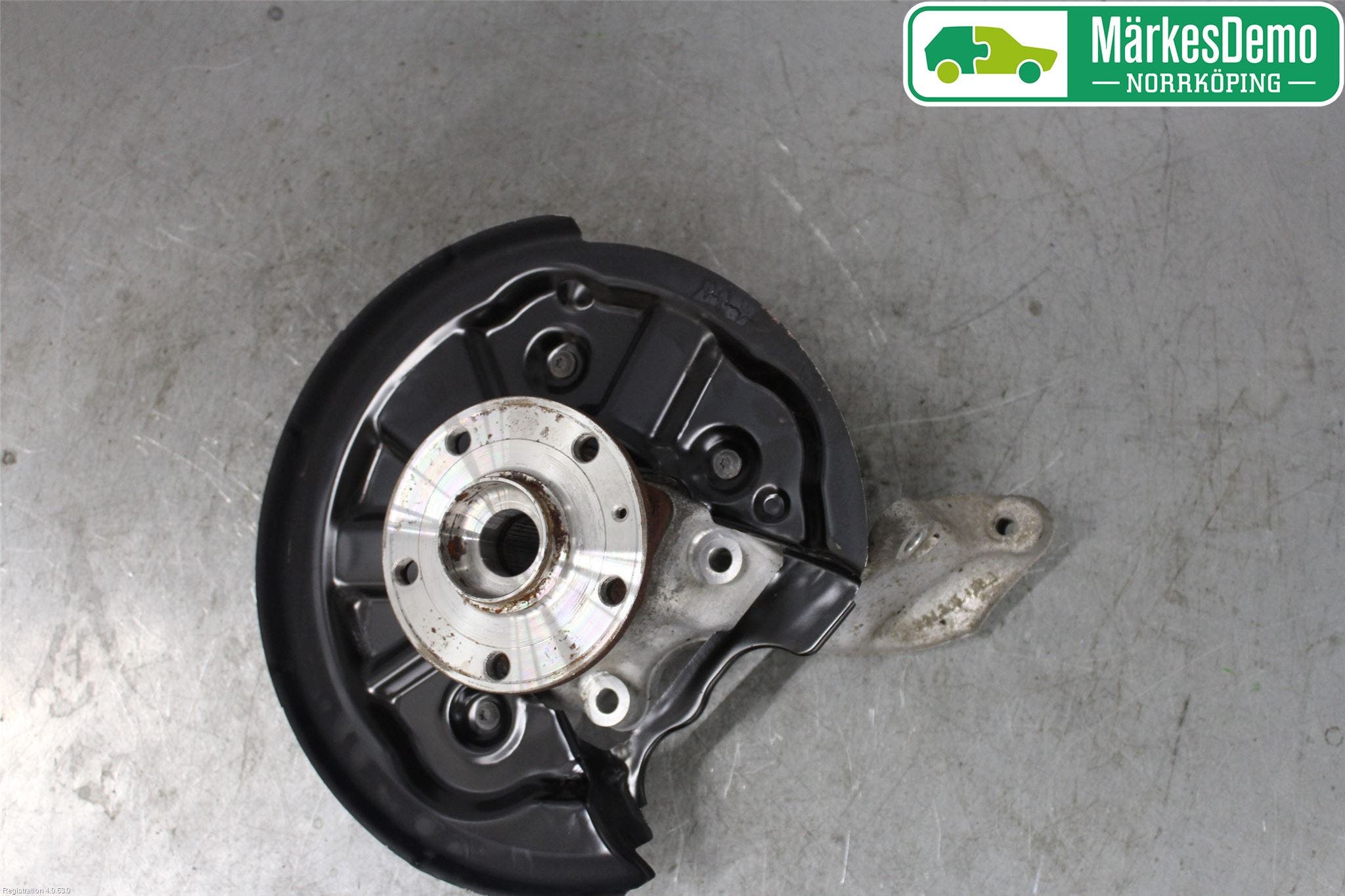 Volkswagen VW TIGUAN ALLSPACE 18- Hjullagerhus-Spindel Vä B