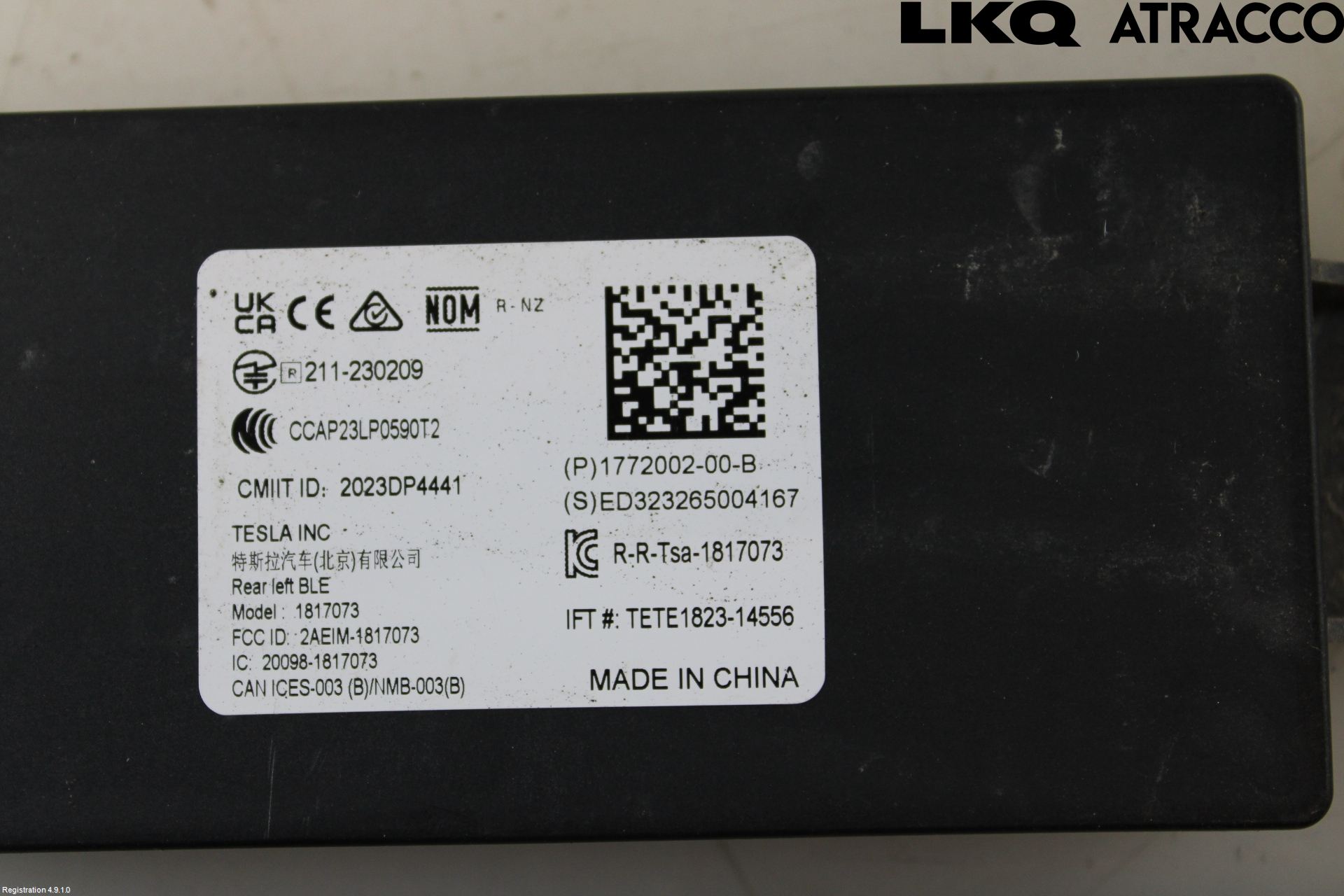 Tesla MODEL 3 17- Antenn