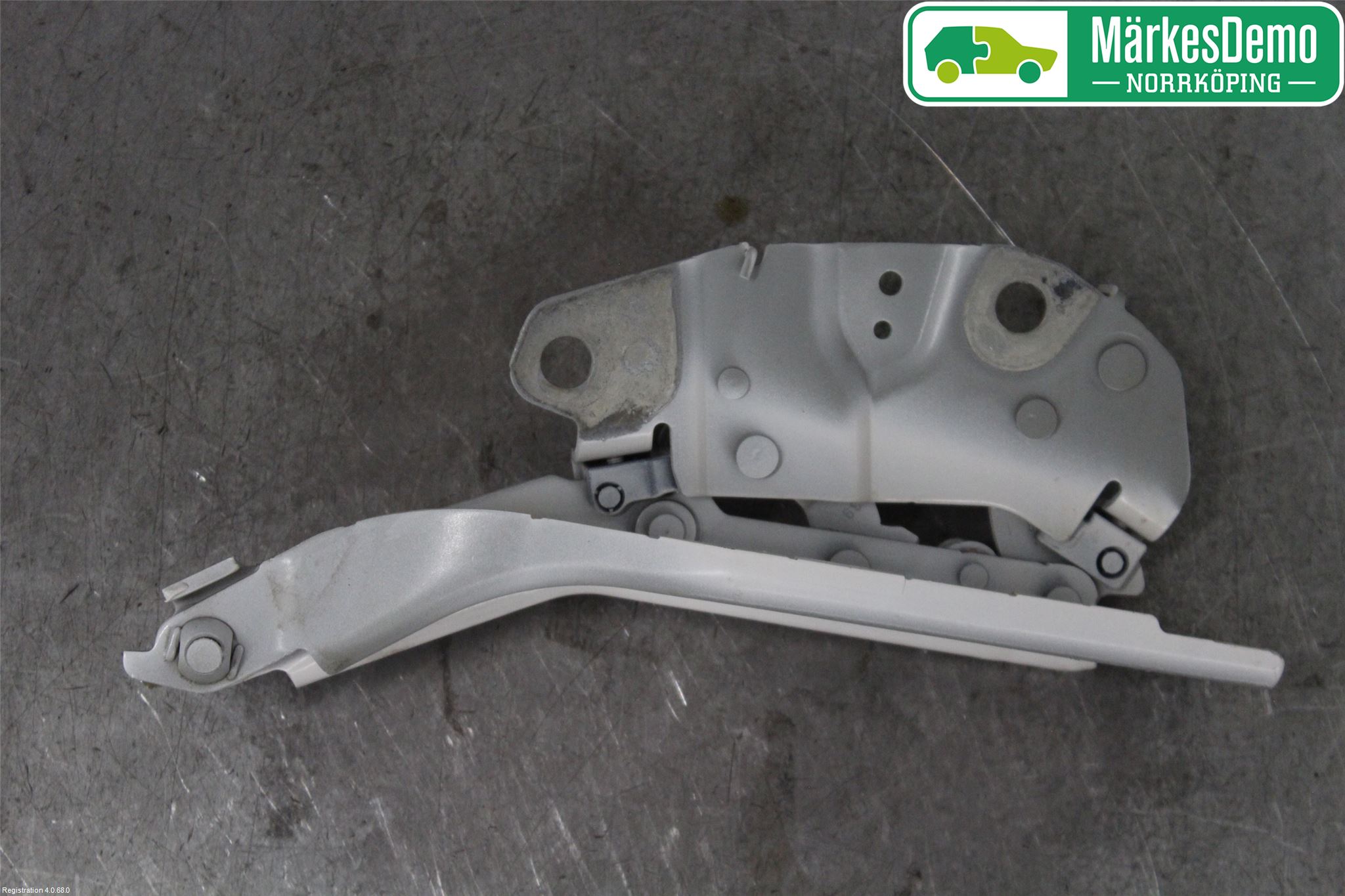 Peugeot 107 Huvgångjärn