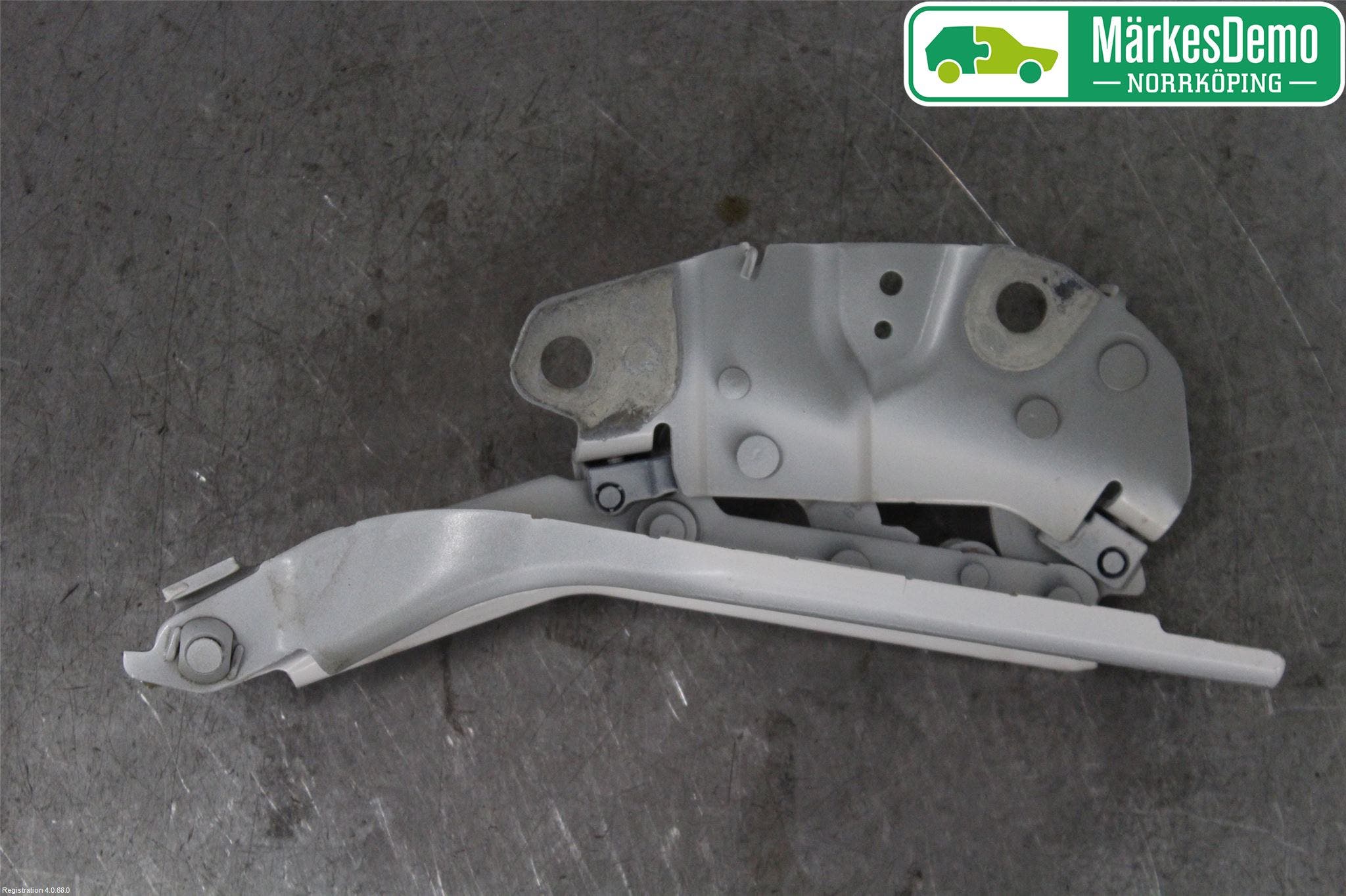 Peugeot 107 Huvgångjärn