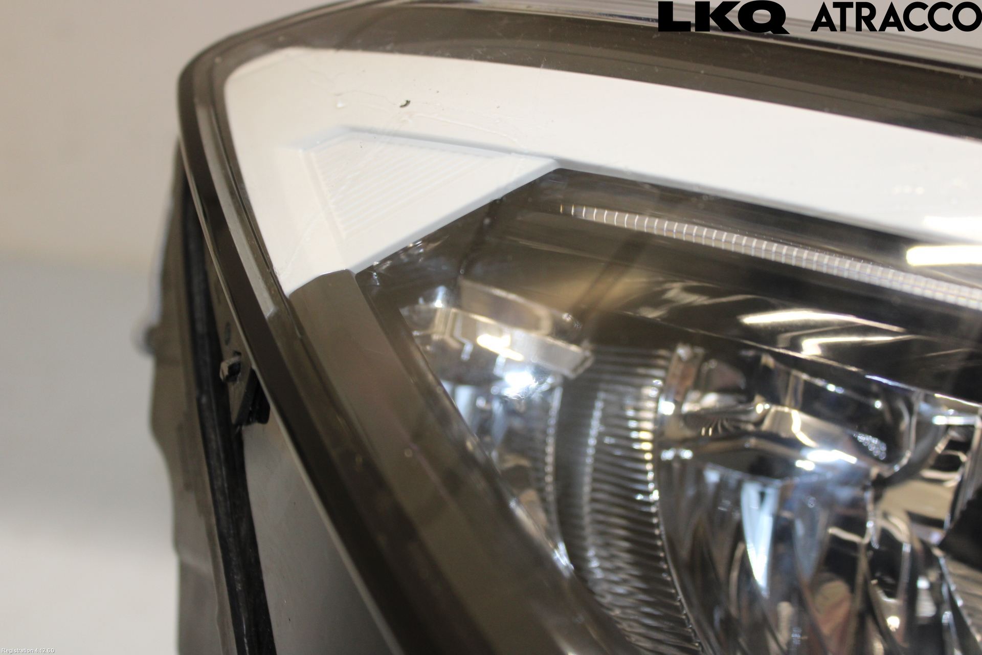 Volkswagen VW ID.4 21- Strålkastare Höger