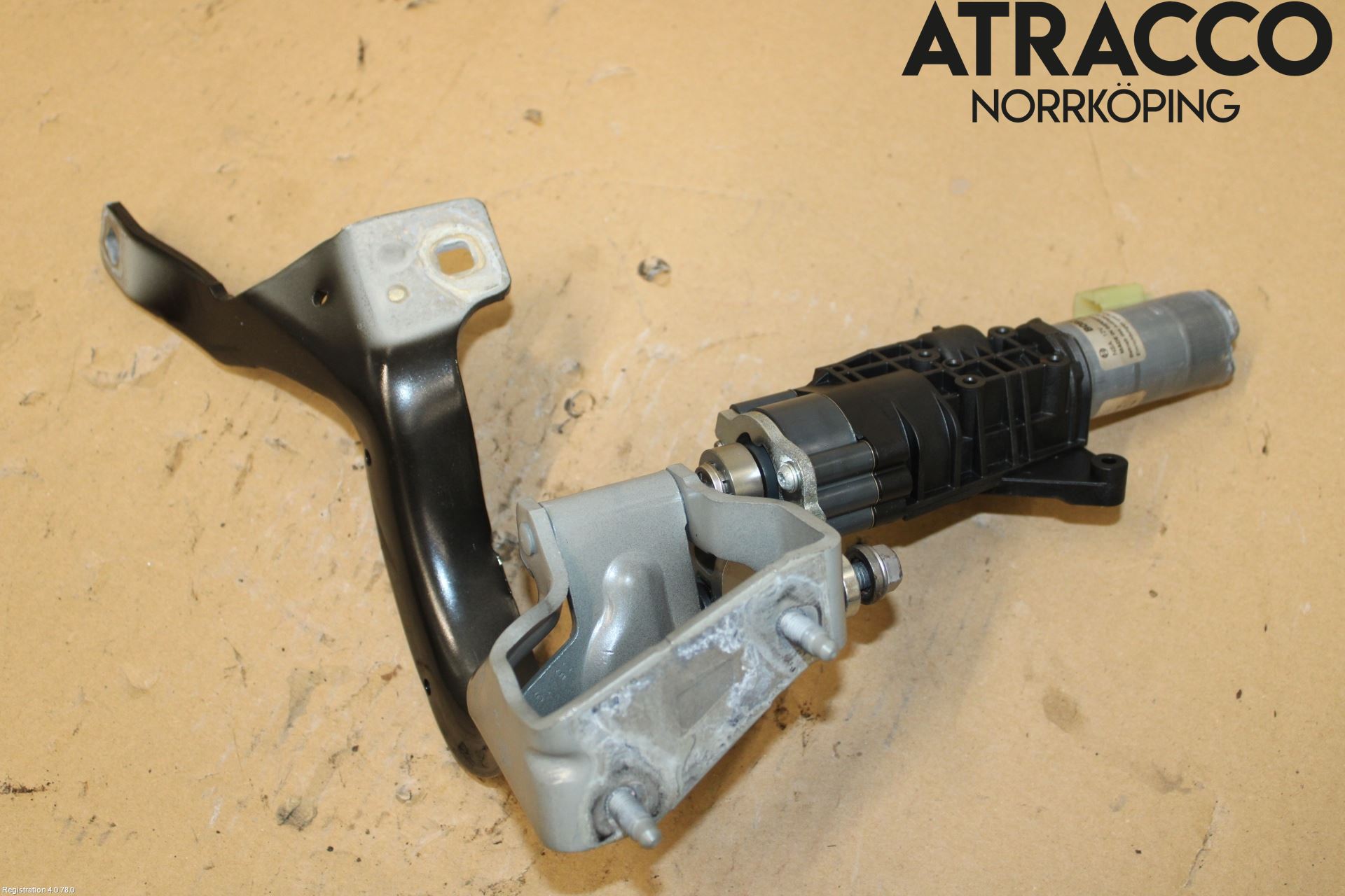 Audi A6 F2/C8 19- Bakluckeöppnare Automatisk