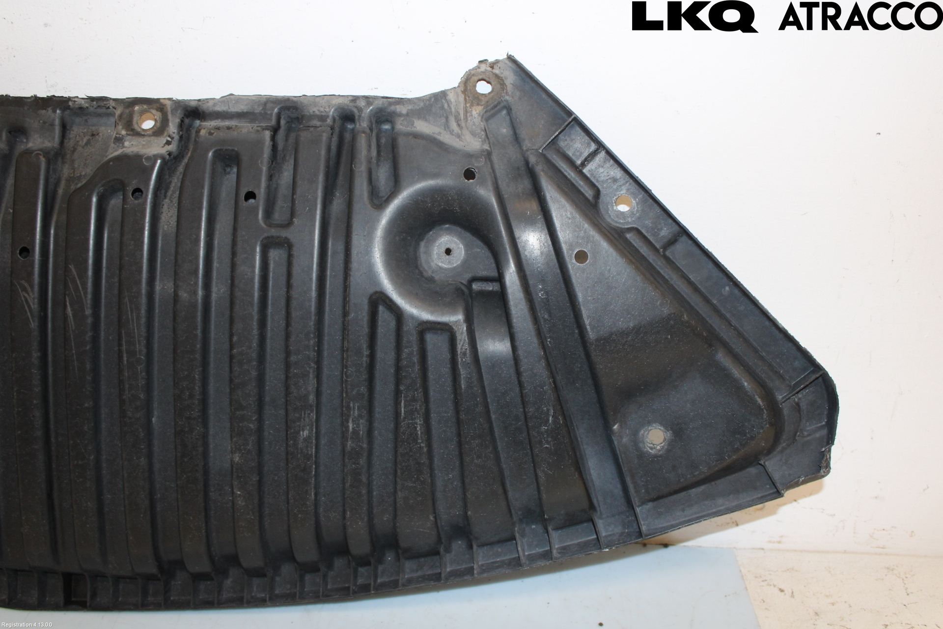 Mercedes-Benz MB E-KLASS (W212) 09-16 Hasplåt Plåt-Plast