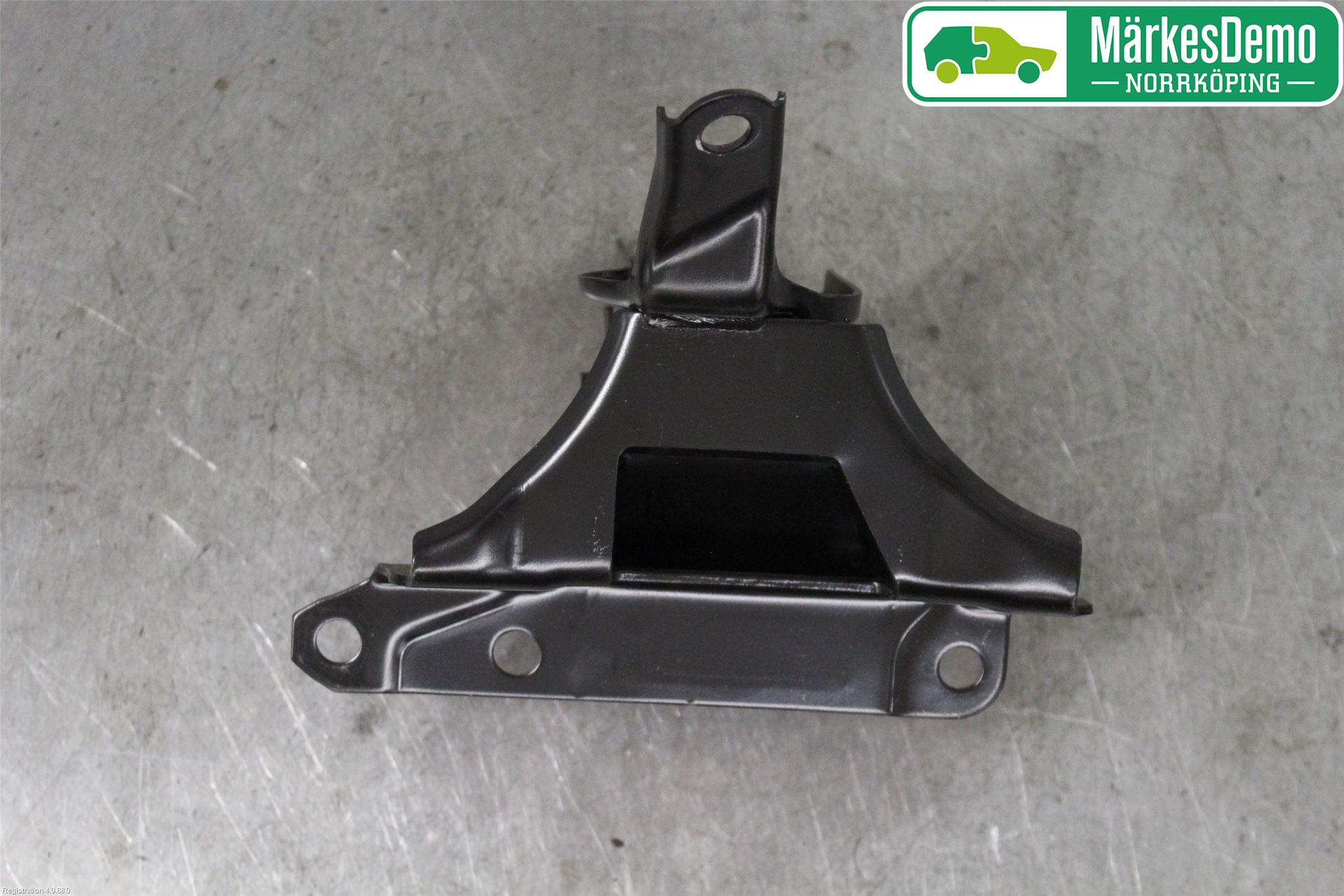 Toyota COROLLA 19- Motorfäste