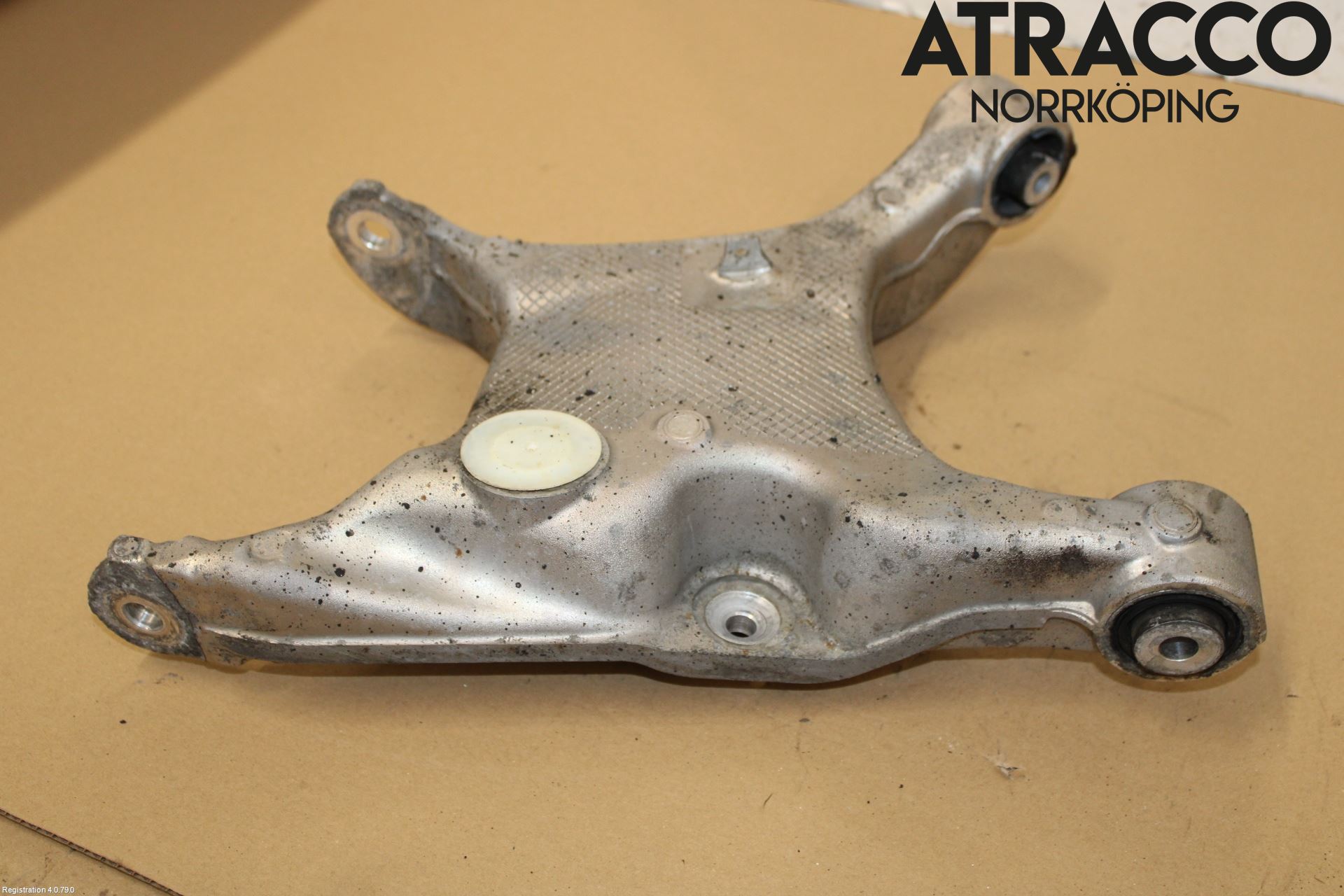 BMW 5 E60/61 Sed/Tou 02-10 Bärarm Bak Vänster