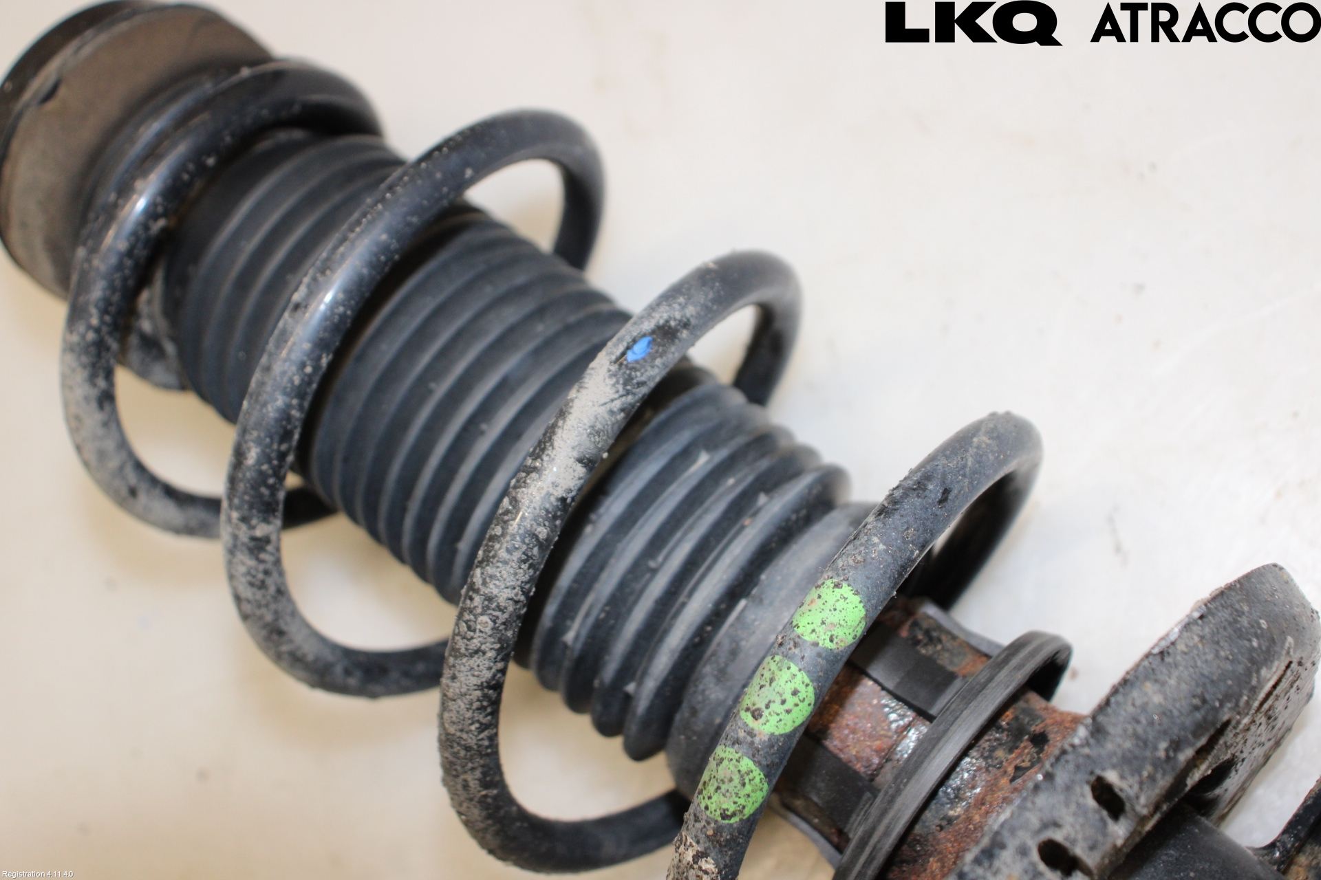 Volkswagen VW POLO 10-17 Fjäderben Fram Höger