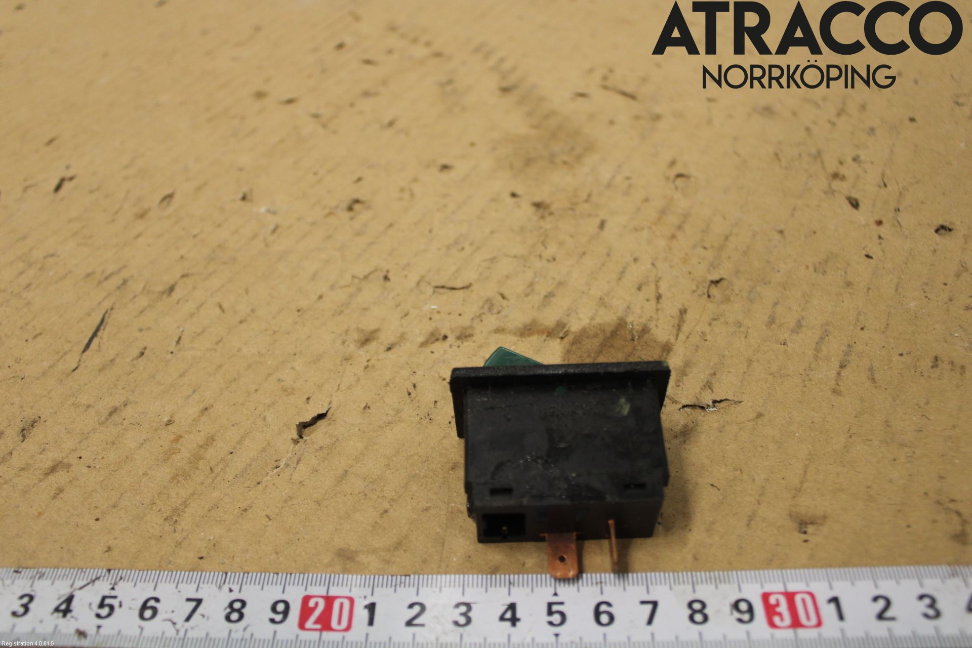 Volvo 140      67-75 Strömställare Elruta