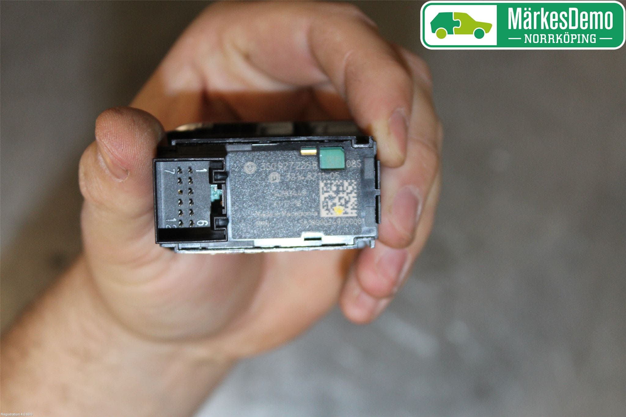 Volkswagen VW PASSAT 15-19 Strömställare Parkeringsbroms