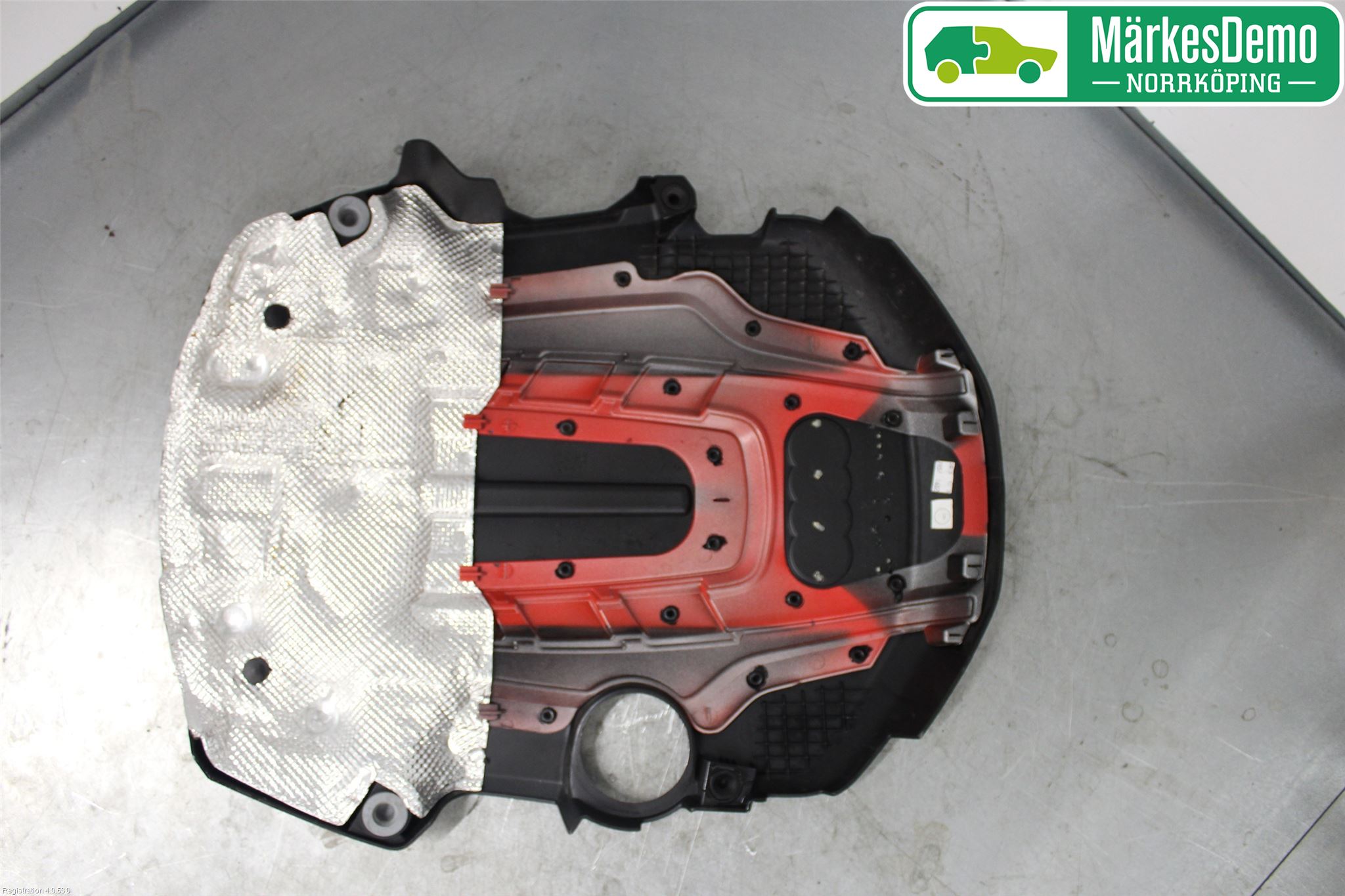 Audi A8/S8 4H 10-17 Motorkåpa