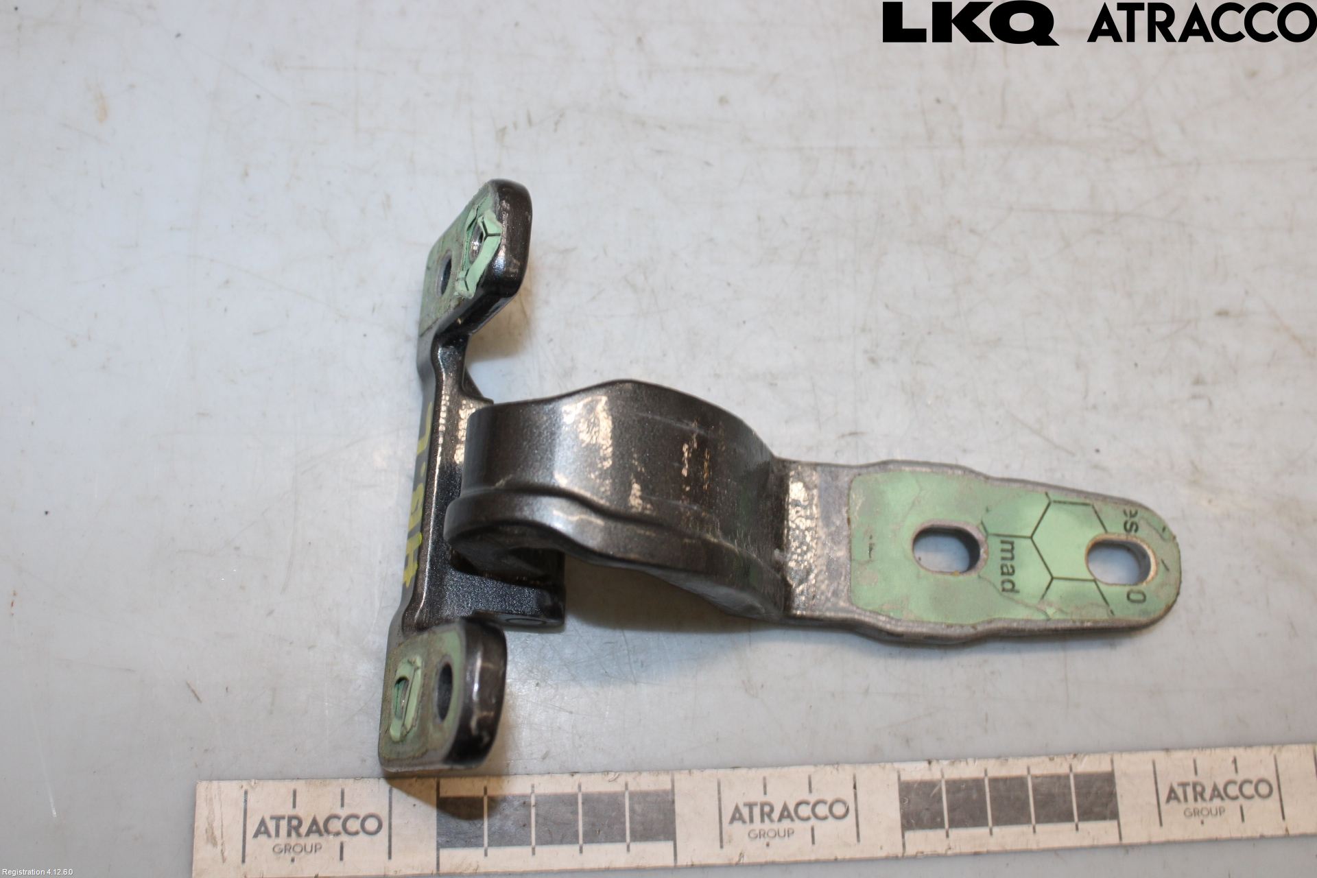Mercedes-Benz MB C-KLASS (W206) 21- Bakluckegångjärn Hö