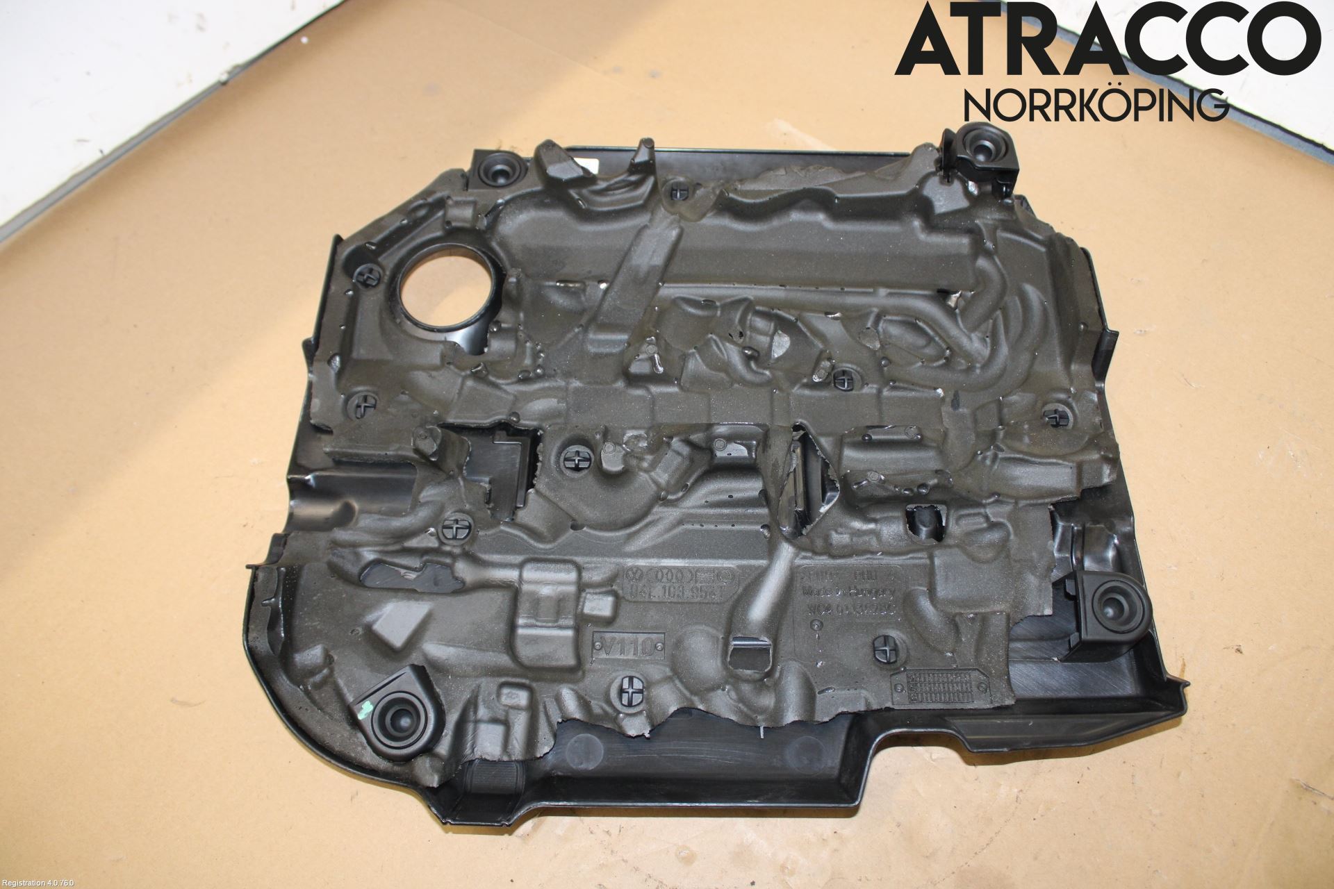 Audi Q2/SQ2 17- Motorkåpa