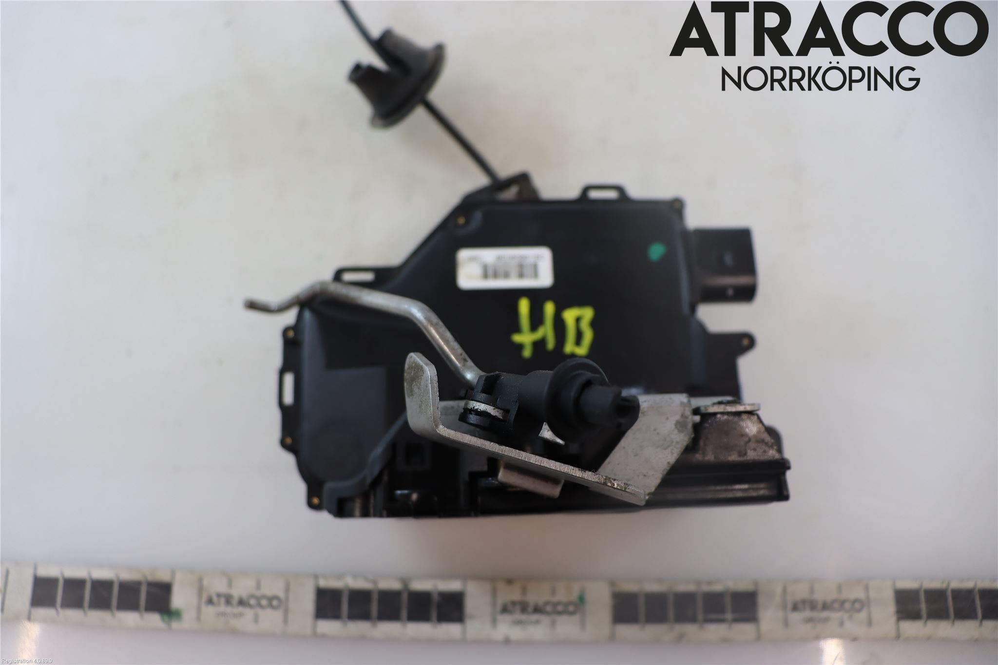 Audi A4/S4 01-05 Låskista-Dörrlås