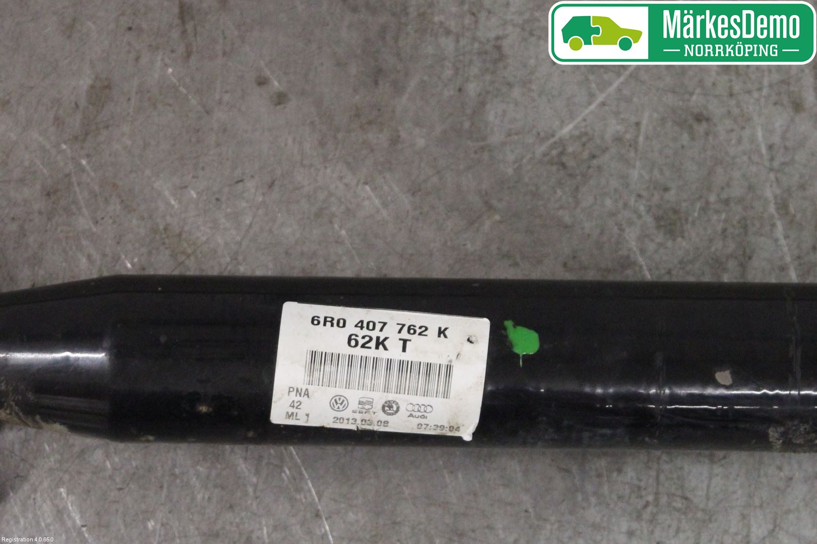 Volkswagen VW POLO 10-17 Drivaxel Fram Höger