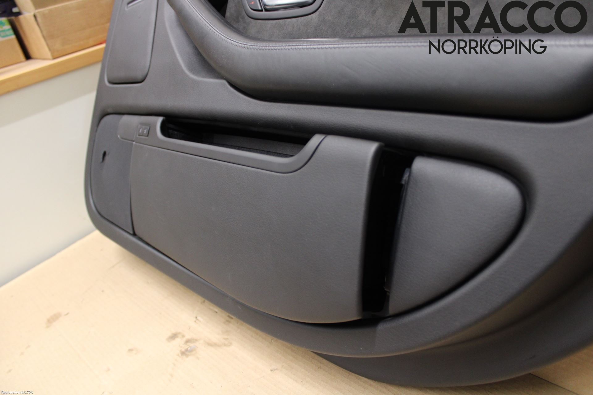 Audi A8/S8 4E  02-09 Dörrklädsel Hö