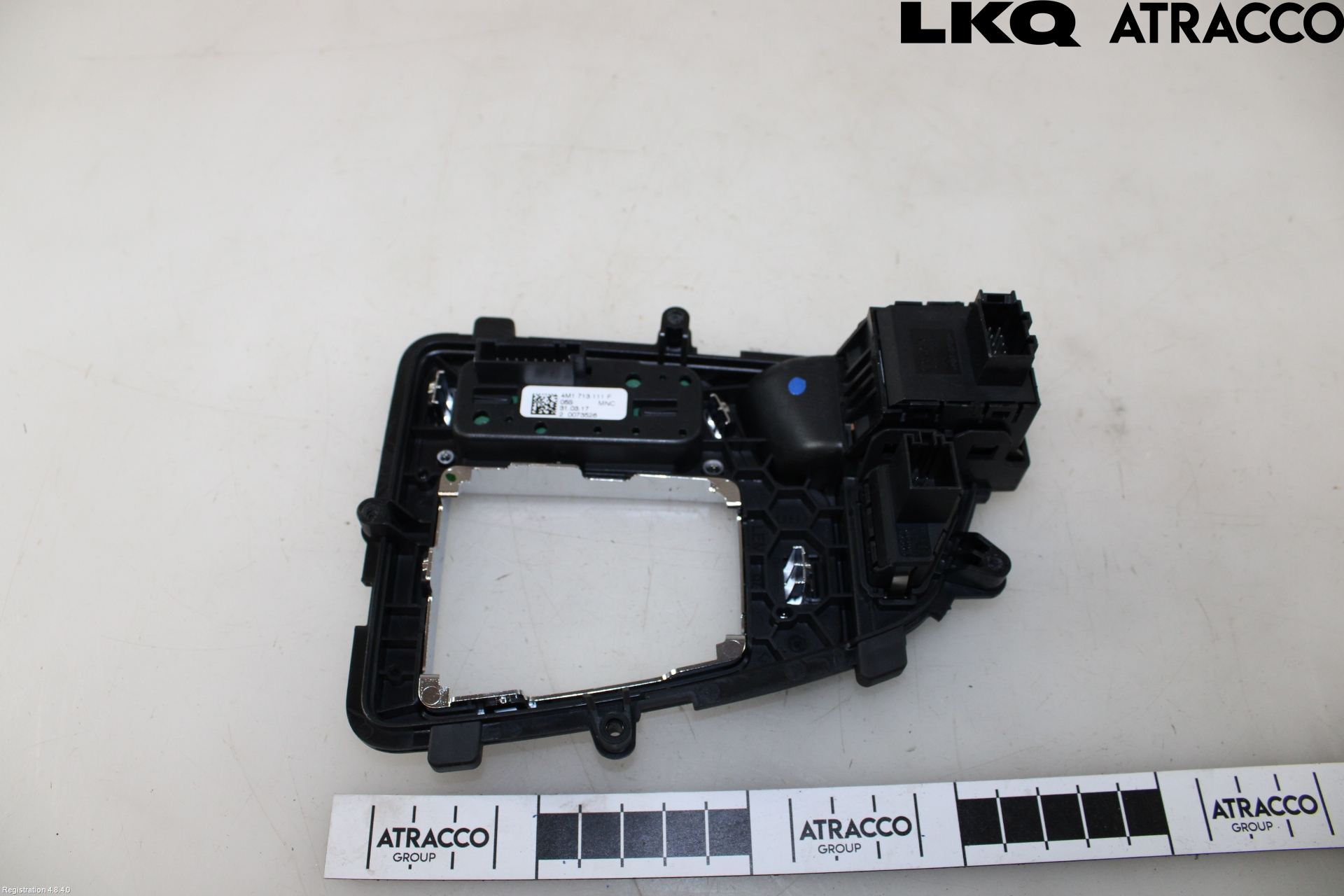 Audi Q7/SQ7 Inredning Sarg Växelspak