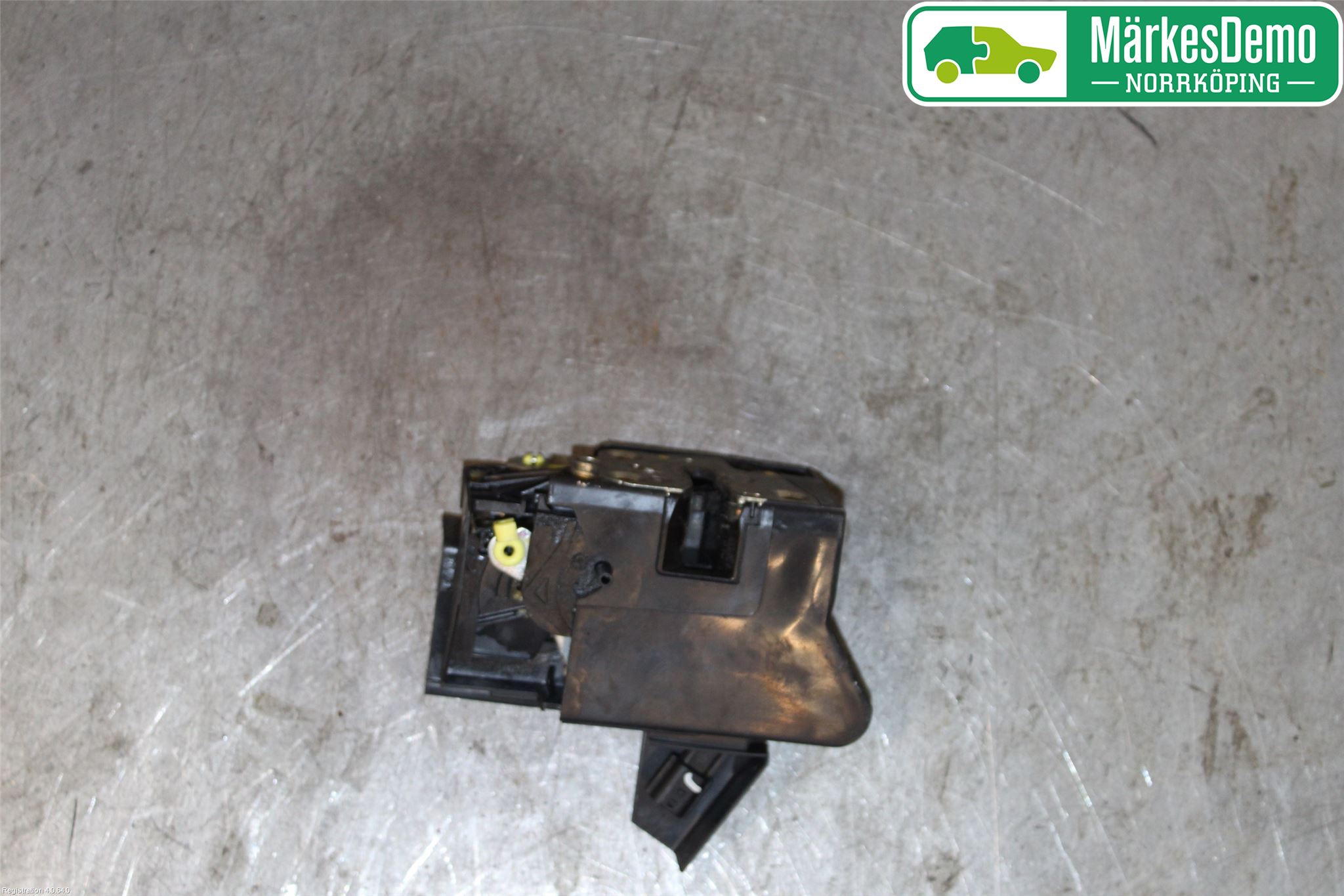 Dacia SANDERO/STEPWAY 13-20 Låskista-Dörrlås