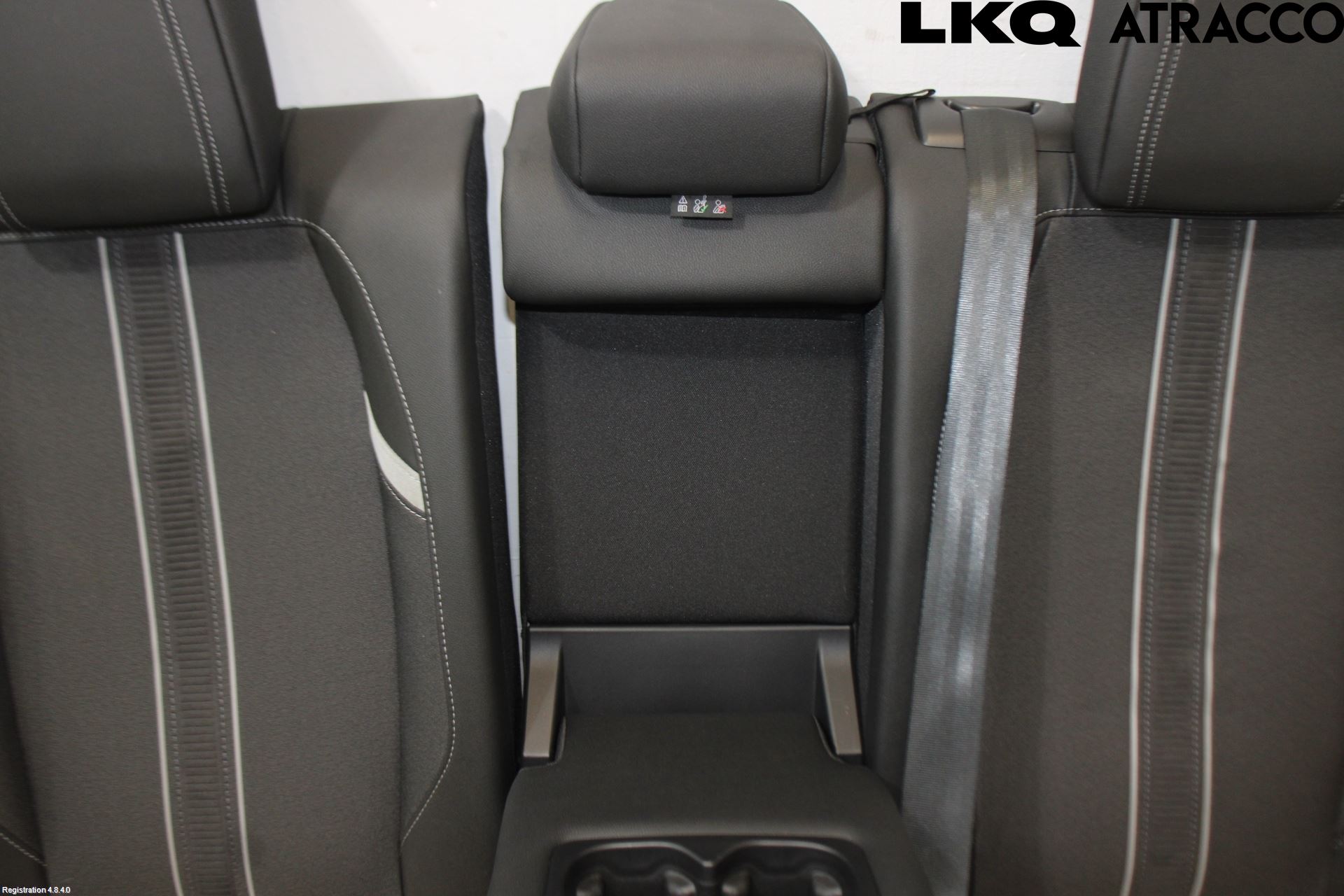 Opel ASTRA L 22- Inredning Ryggdyna Bak