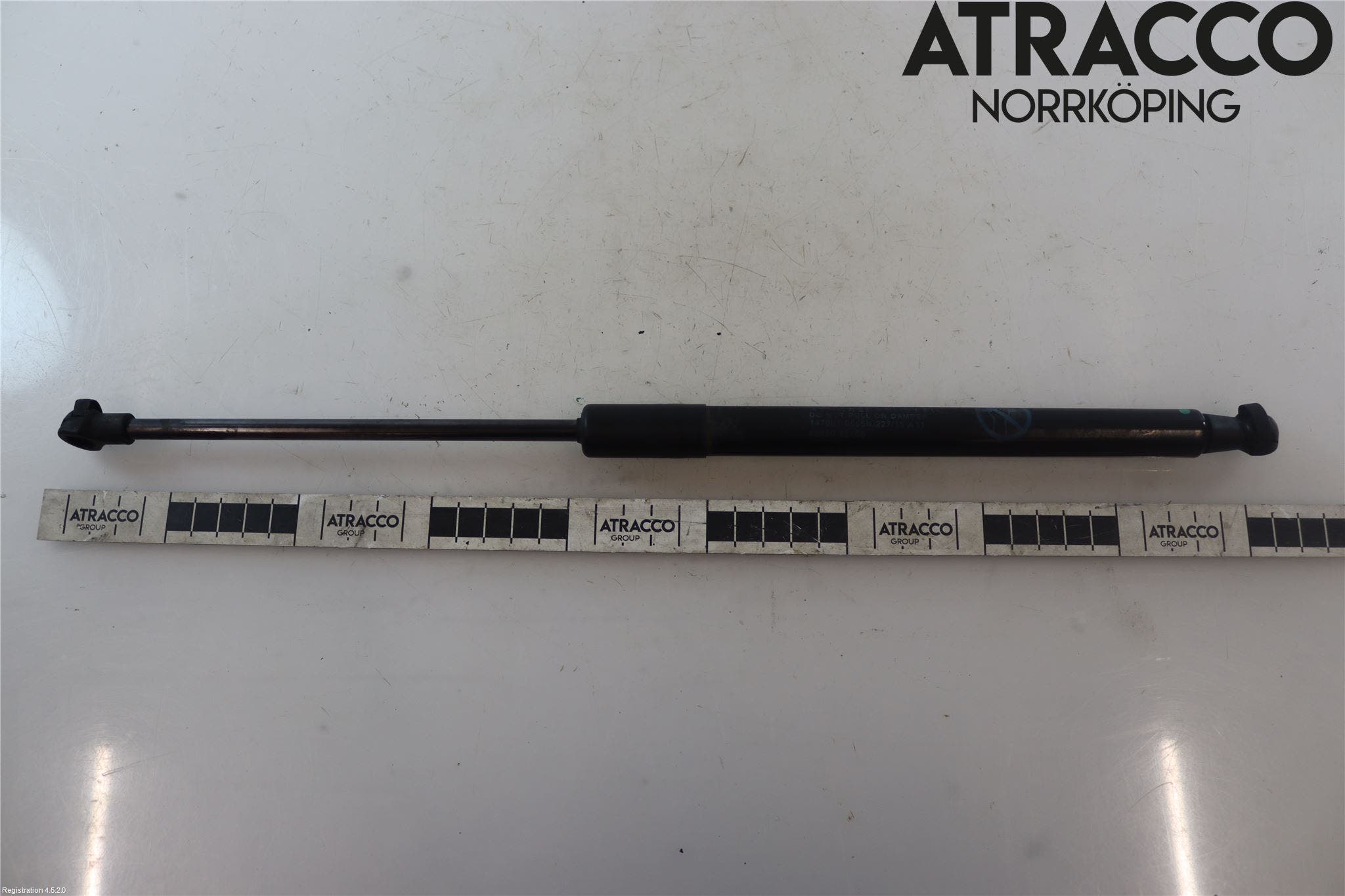 Toyota AURIS 13-19 Gasfjäder Baklucka