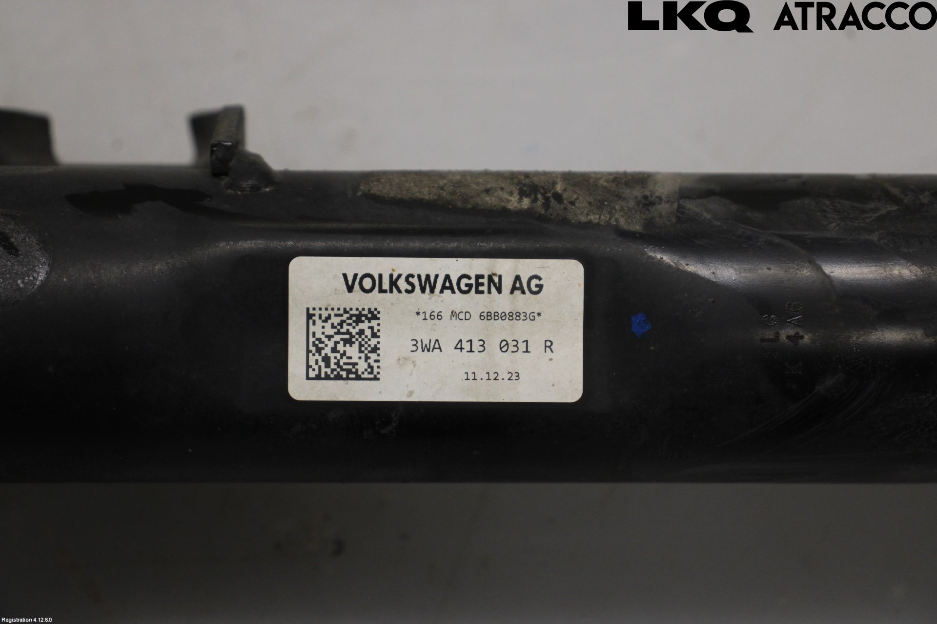 Volkswagen VW PASSAT 24- Fjäderben Fram Höger