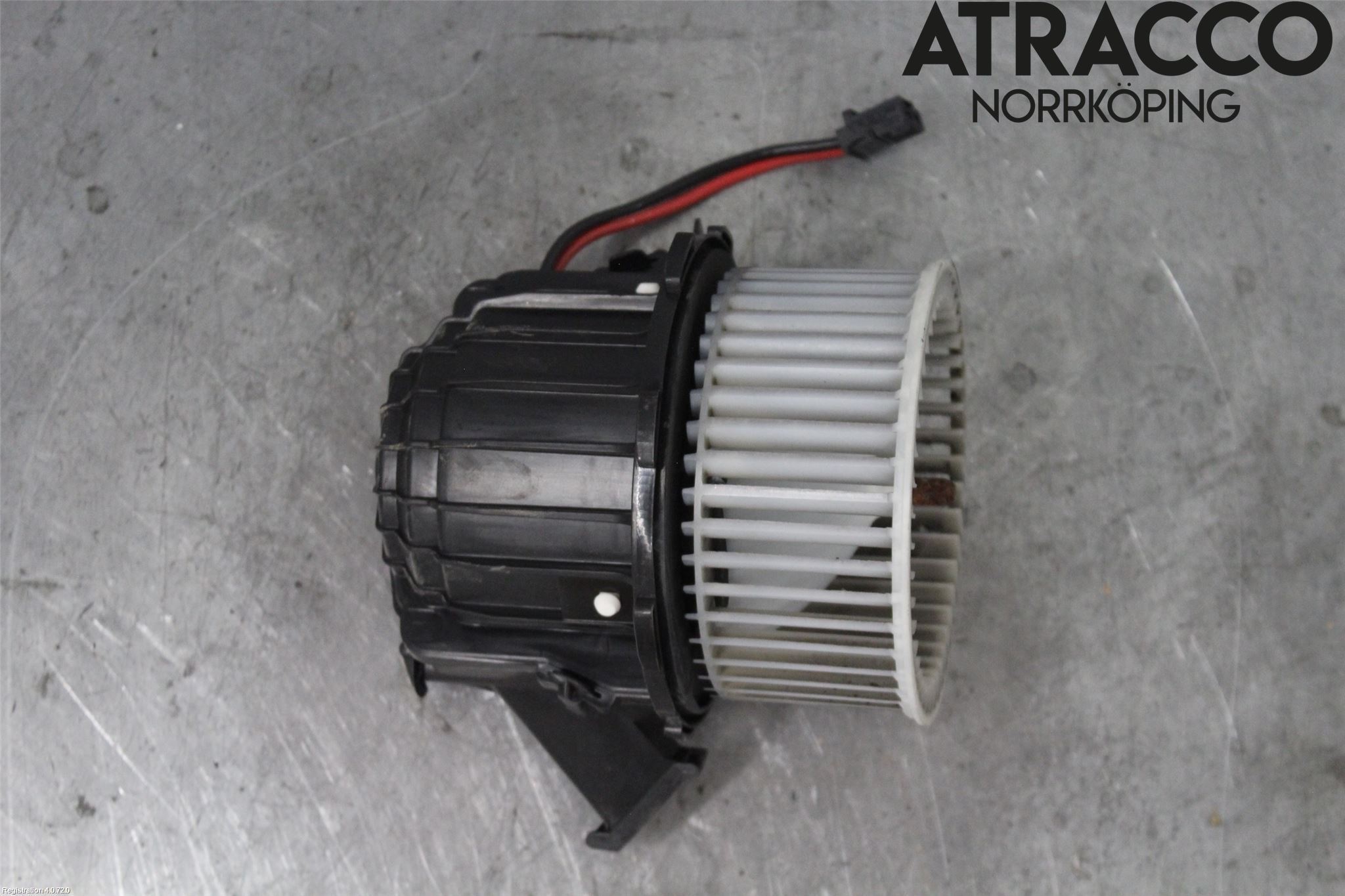 Audi A4 ALLROAD 09-16 Värmefläkt