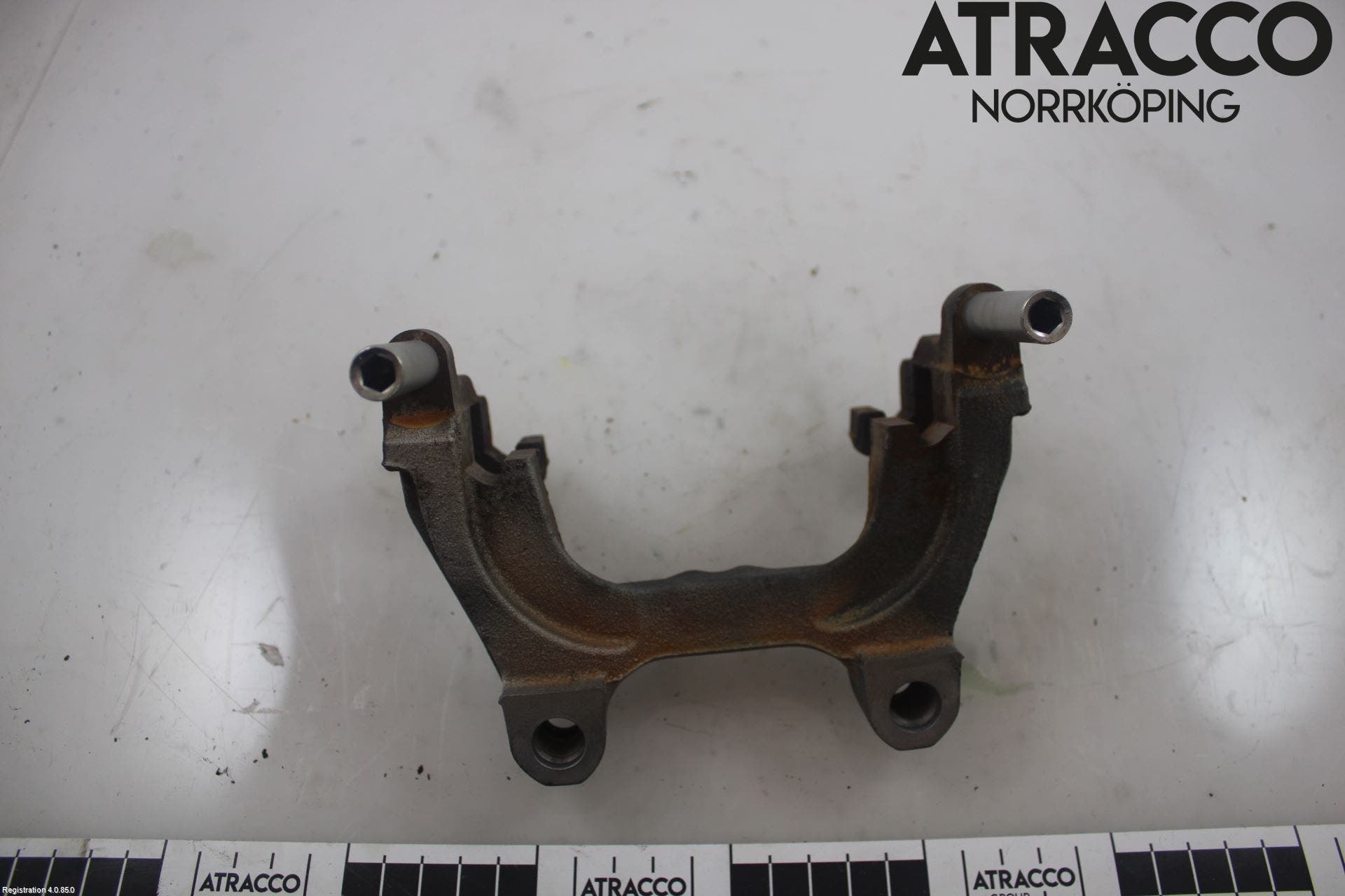 Skoda SUPERB 16-24 Bromsokshållare