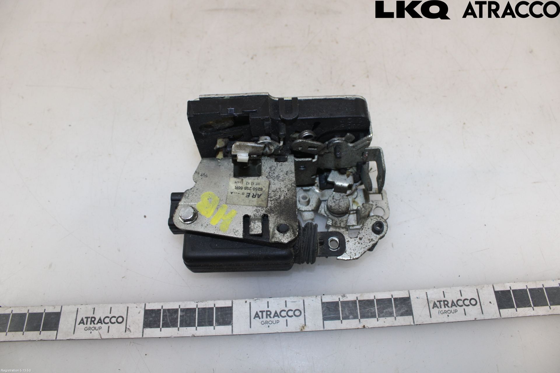 Dacia DUSTER 10-17 Låskista-Dörrlås