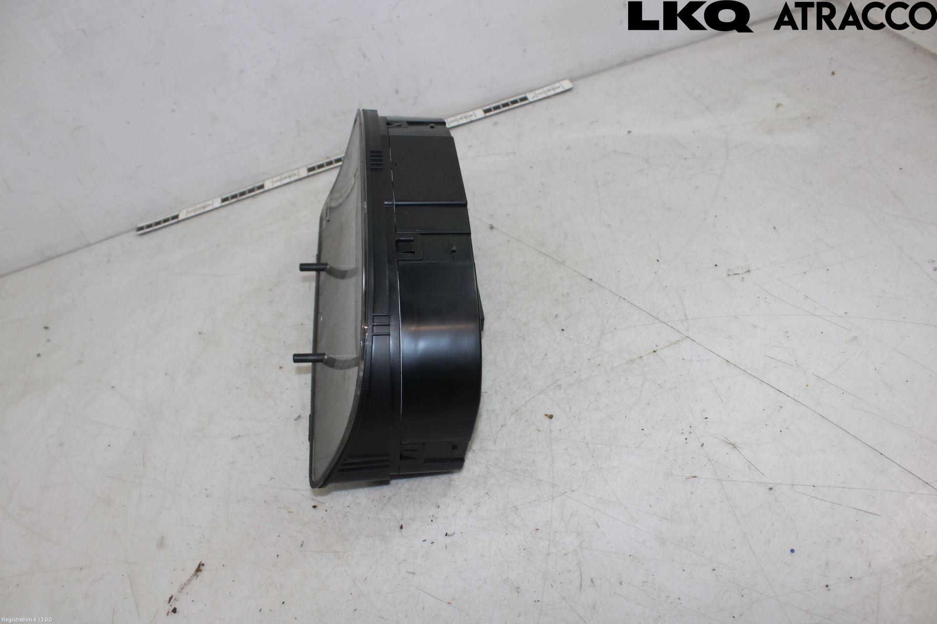 Volkswagen VW CADDY      04-10 Instrument Komb