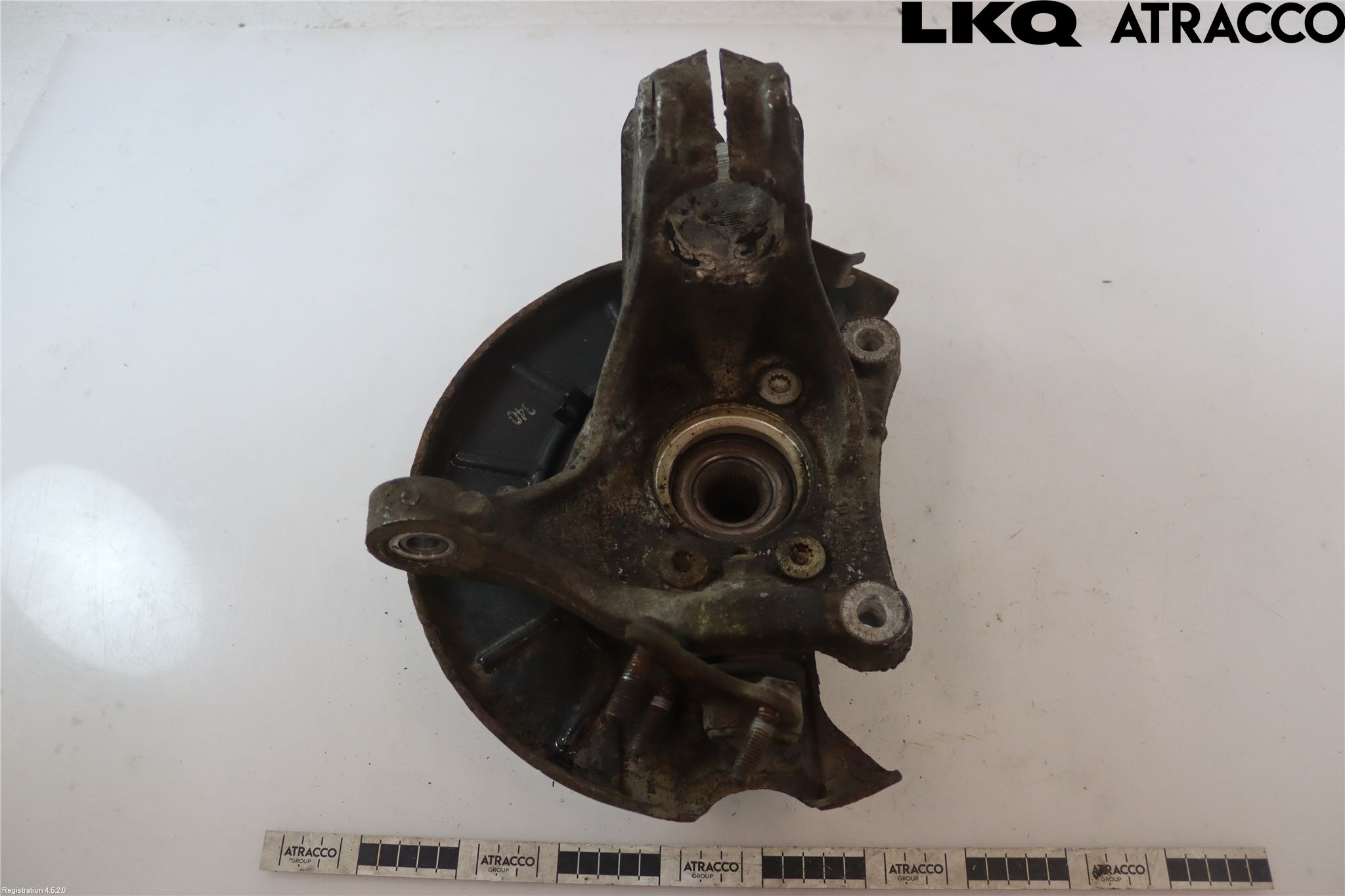 Volkswagen VW PASSAT 11-14 Styrspindel Lagerhus Vä