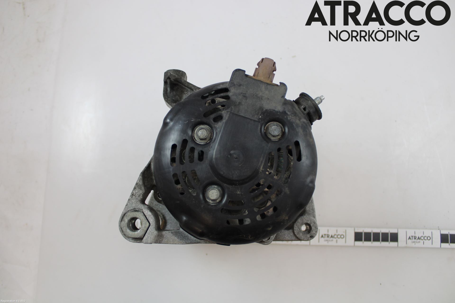 Toyota YARIS XP130 12-14 Generator