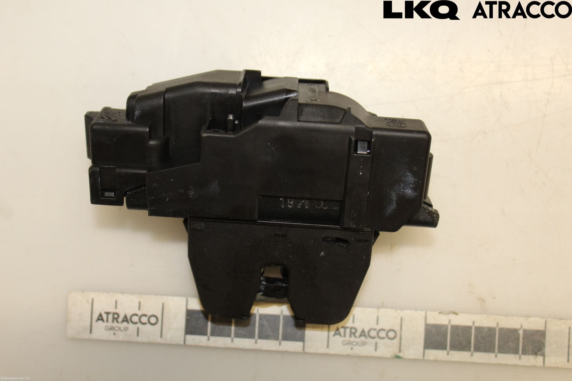 Opel CORSA F, CORSA-E 20- Låskista Baklucka