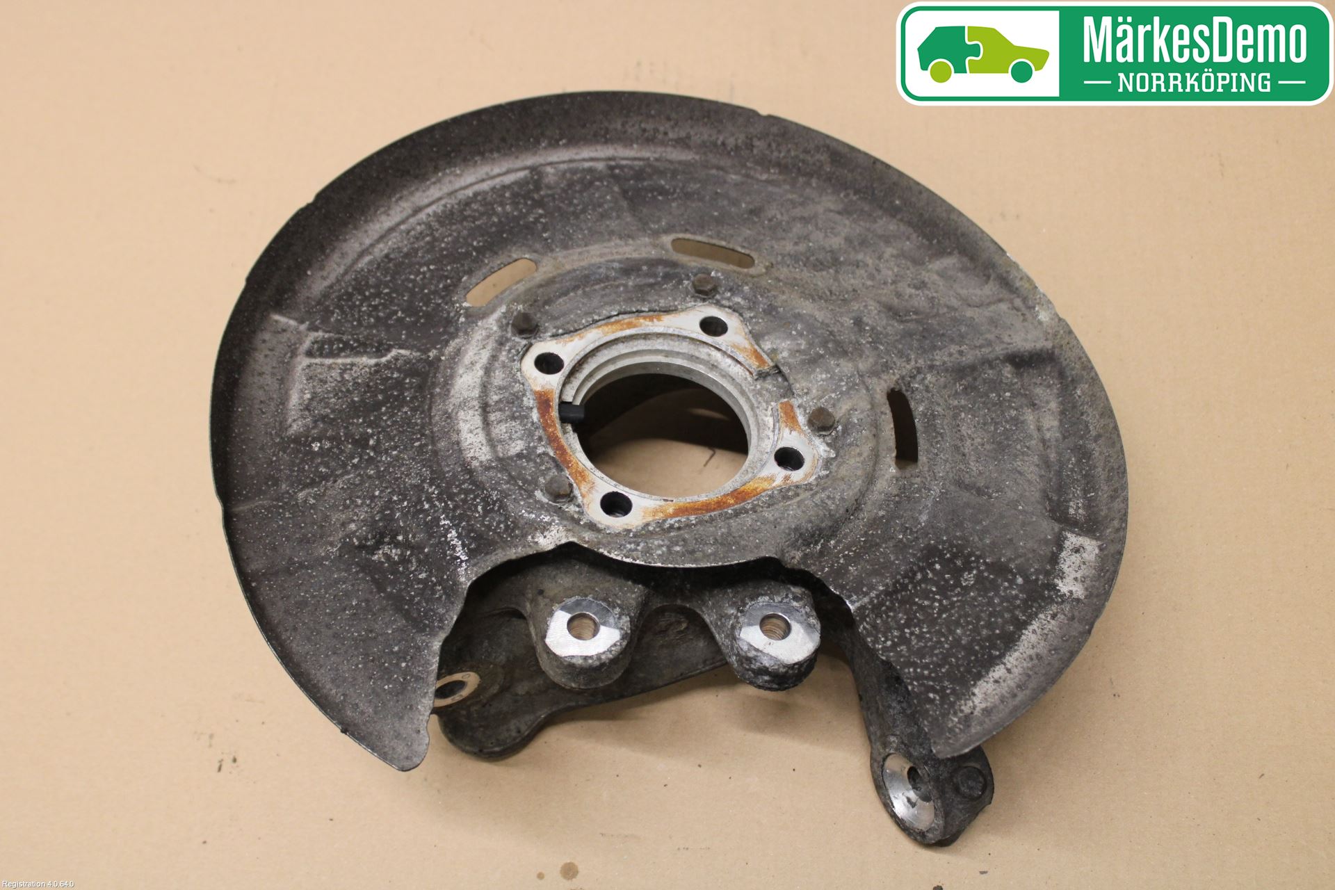 BMW 5 F10/F11/F18 09-17 Hjullagerhus-Spindel Hö B