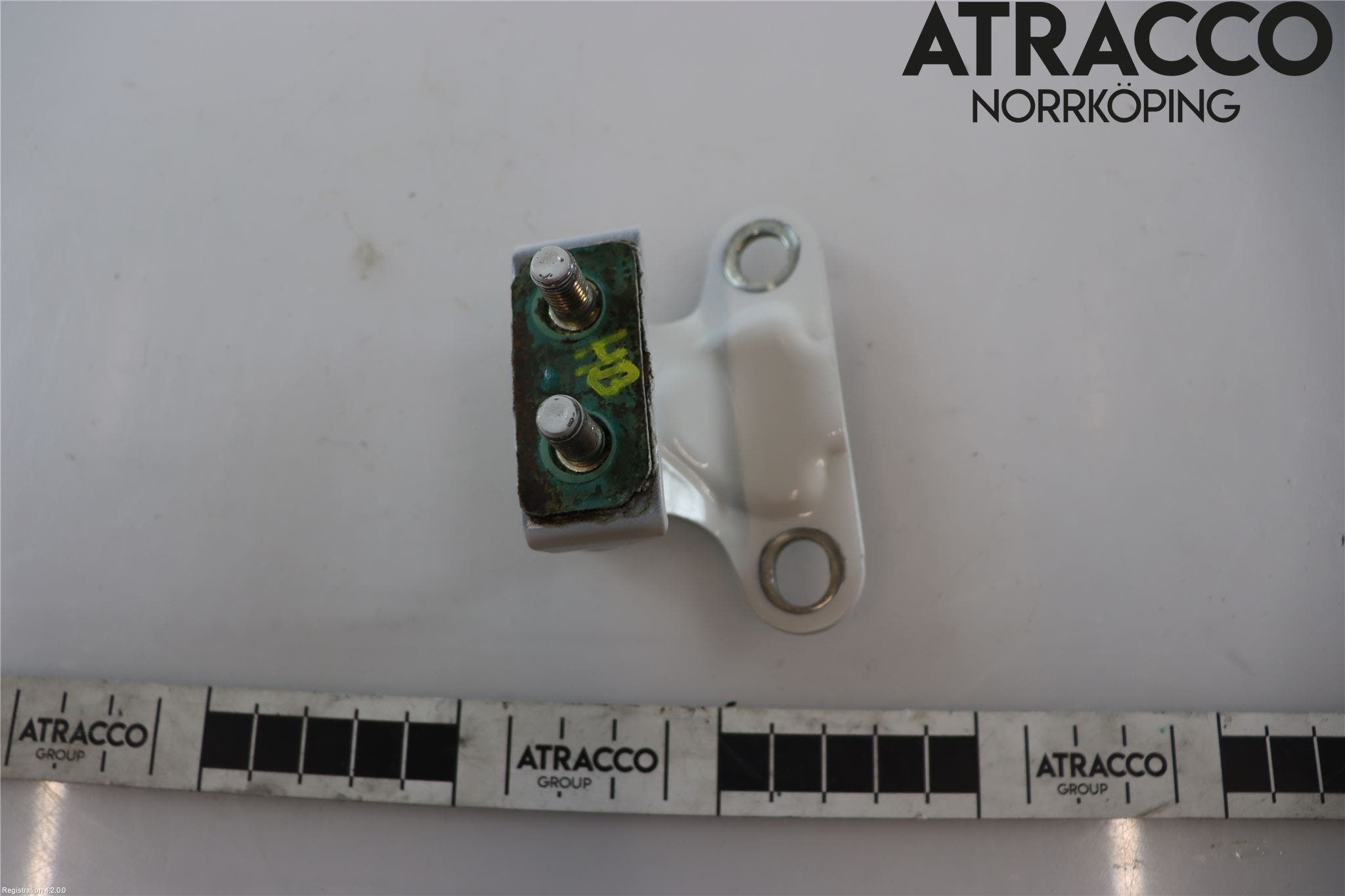 Toyota C-HR 16-23 Bakluckegångjärn Hö