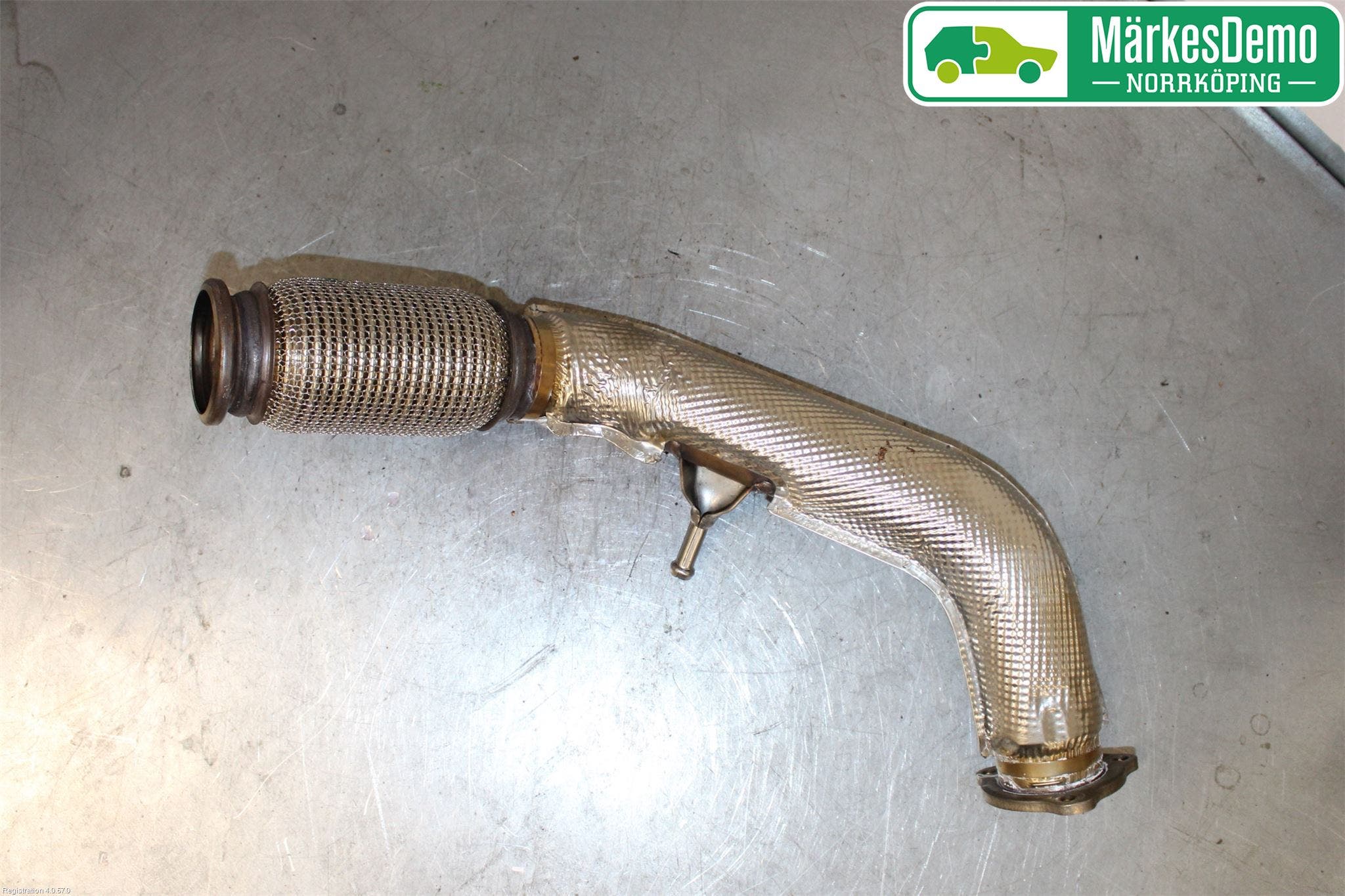 Audi A6 F2/C8 19- Avgasrör Främre-Mitt-Bak