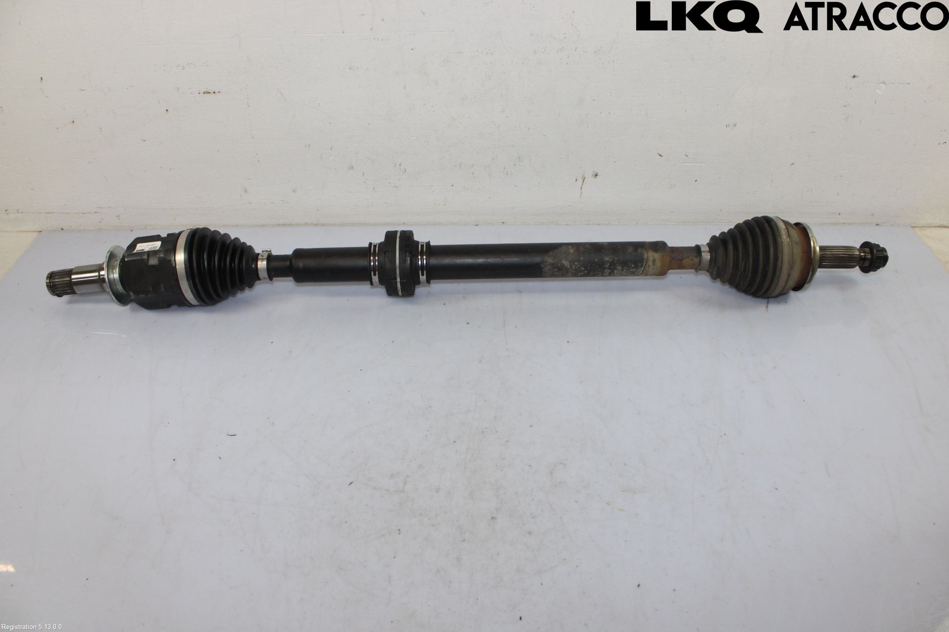 Lexus UX/300e 19- Drivaxel Fram Höger