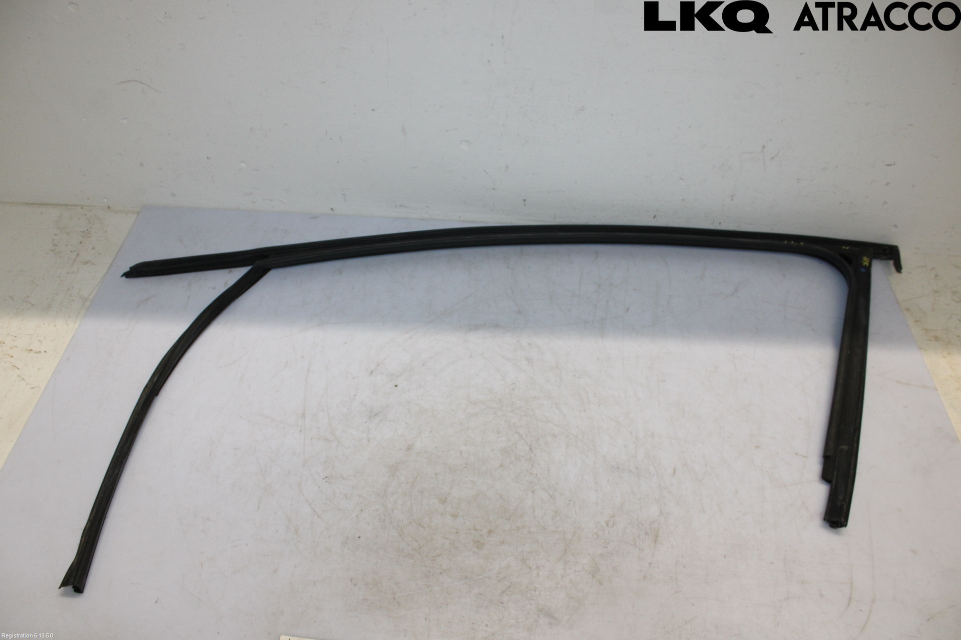 Volkswagen VW ID.4 21- Dörr Dekorlist Fram Hö