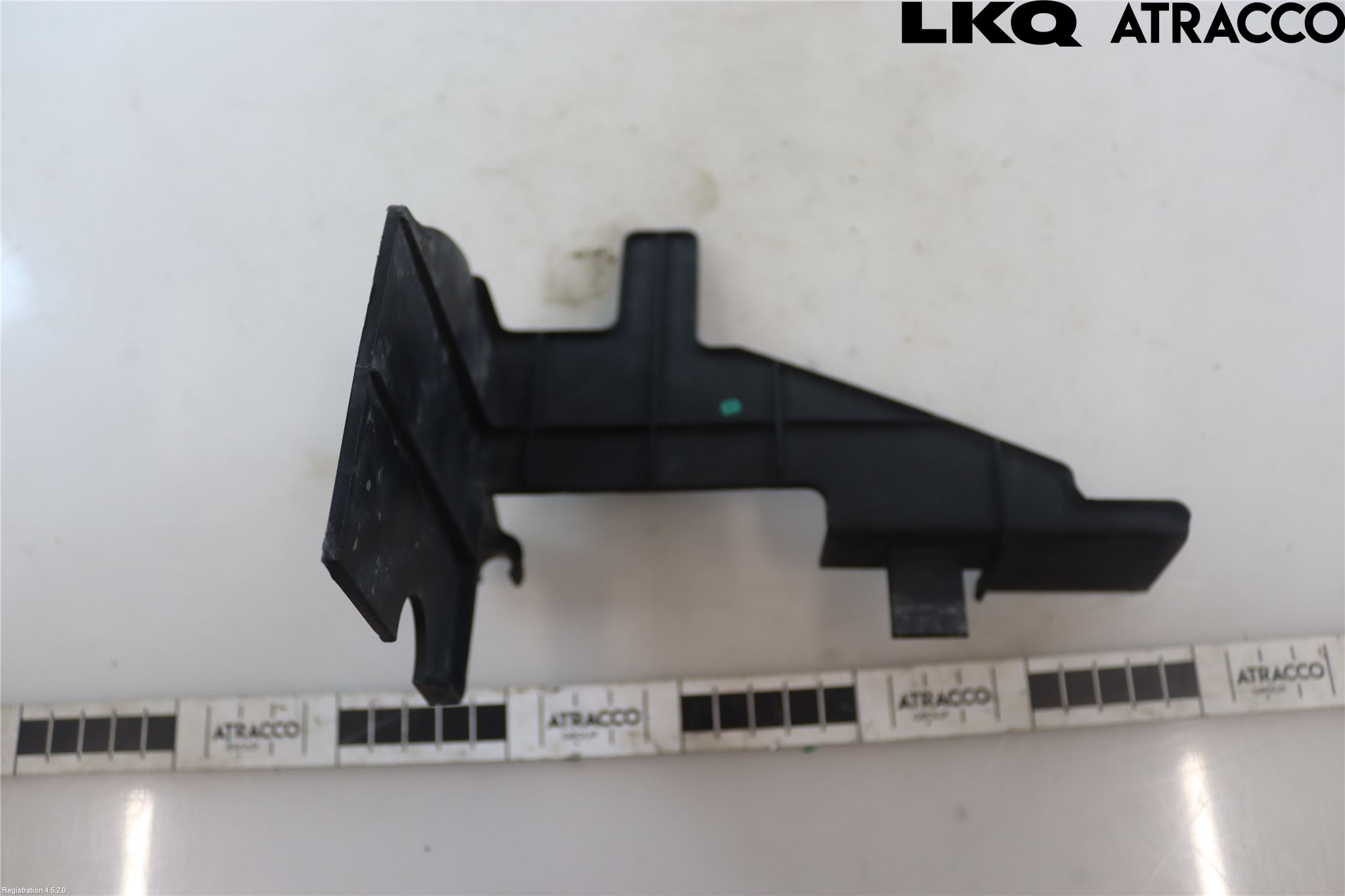 Saab 9-3 VER 1 98-03 Kylarfäste-Ram-Balk