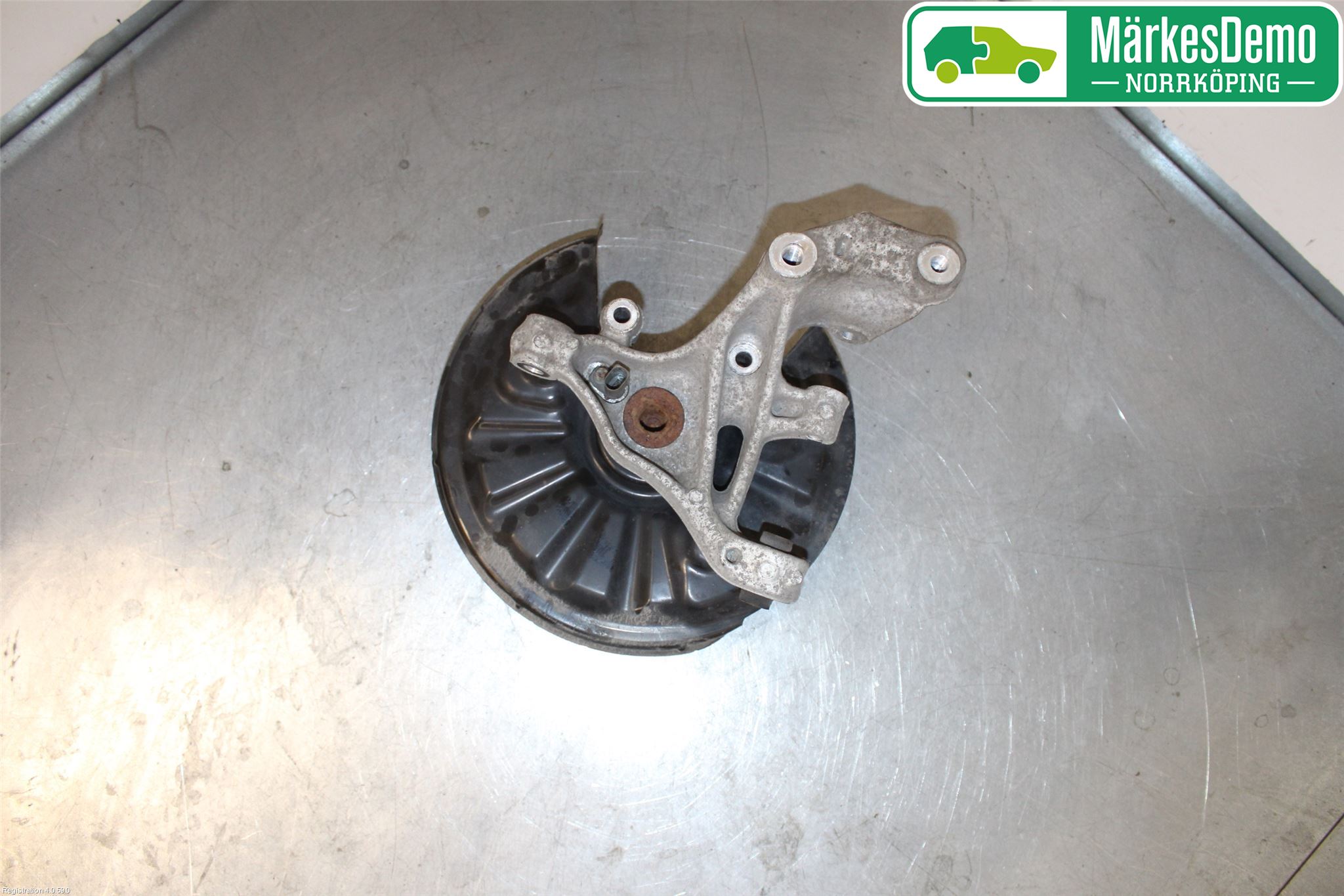 Volkswagen VW PASSAT 15-19 Hjullagerhus-Spindel Vä B