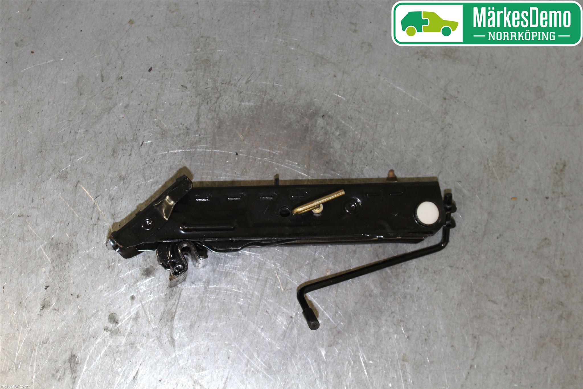 Ford FIESTA     06-08 Domkraft