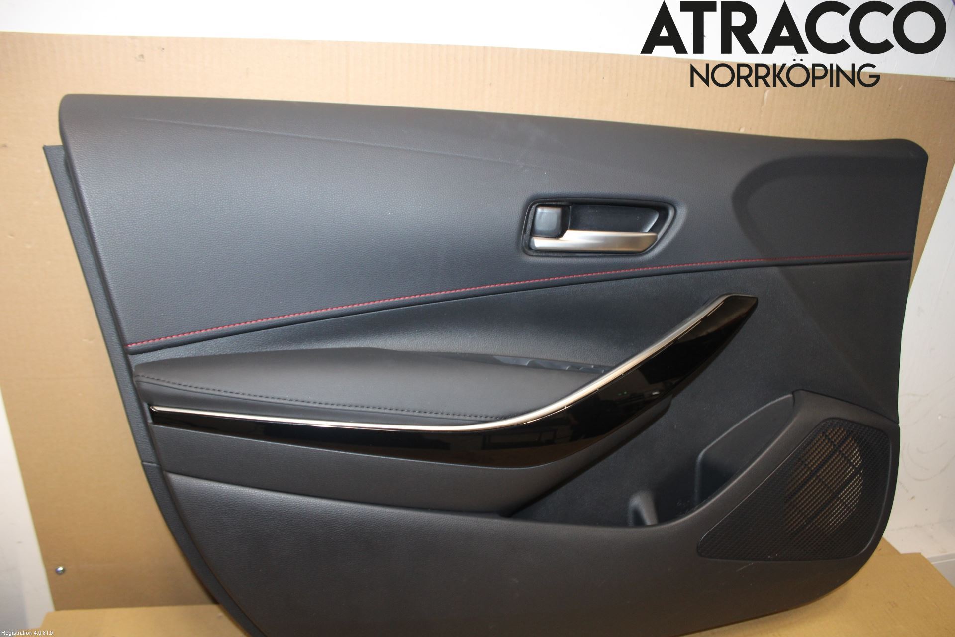 Toyota COROLLA 19- Dörrklädsel Vä