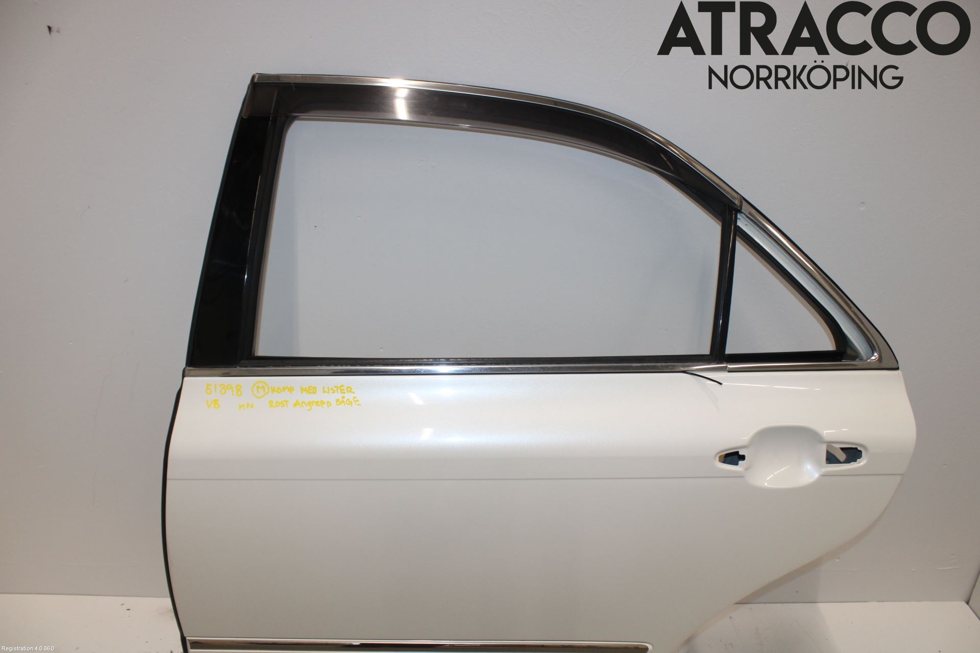 Toyota CROWN Dörr Bak Vänster