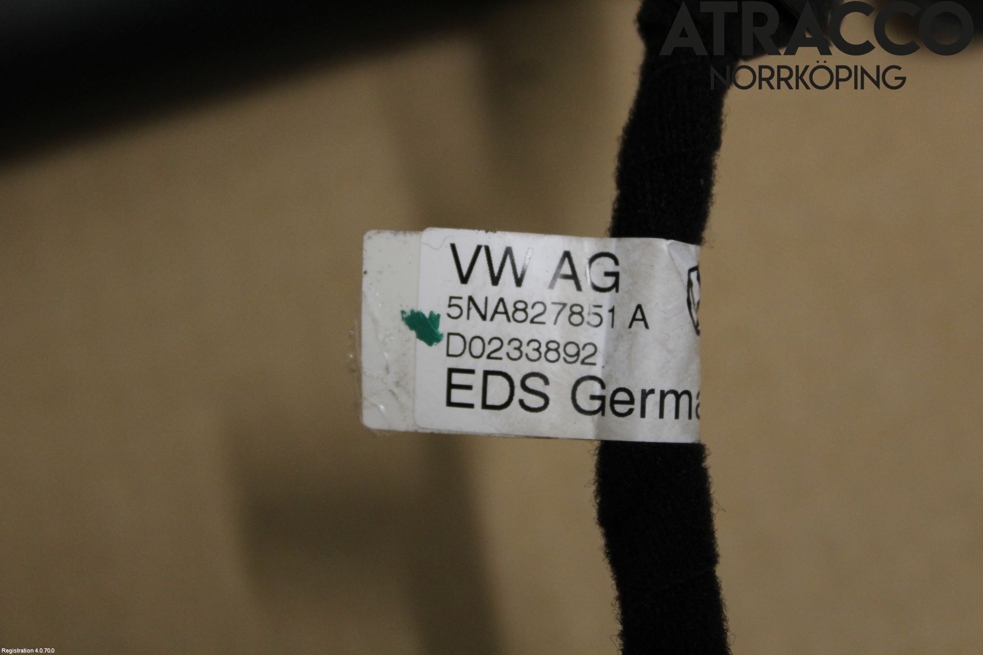Volkswagen VW TIGUAN 16-24 Gasfjäder Baklucka