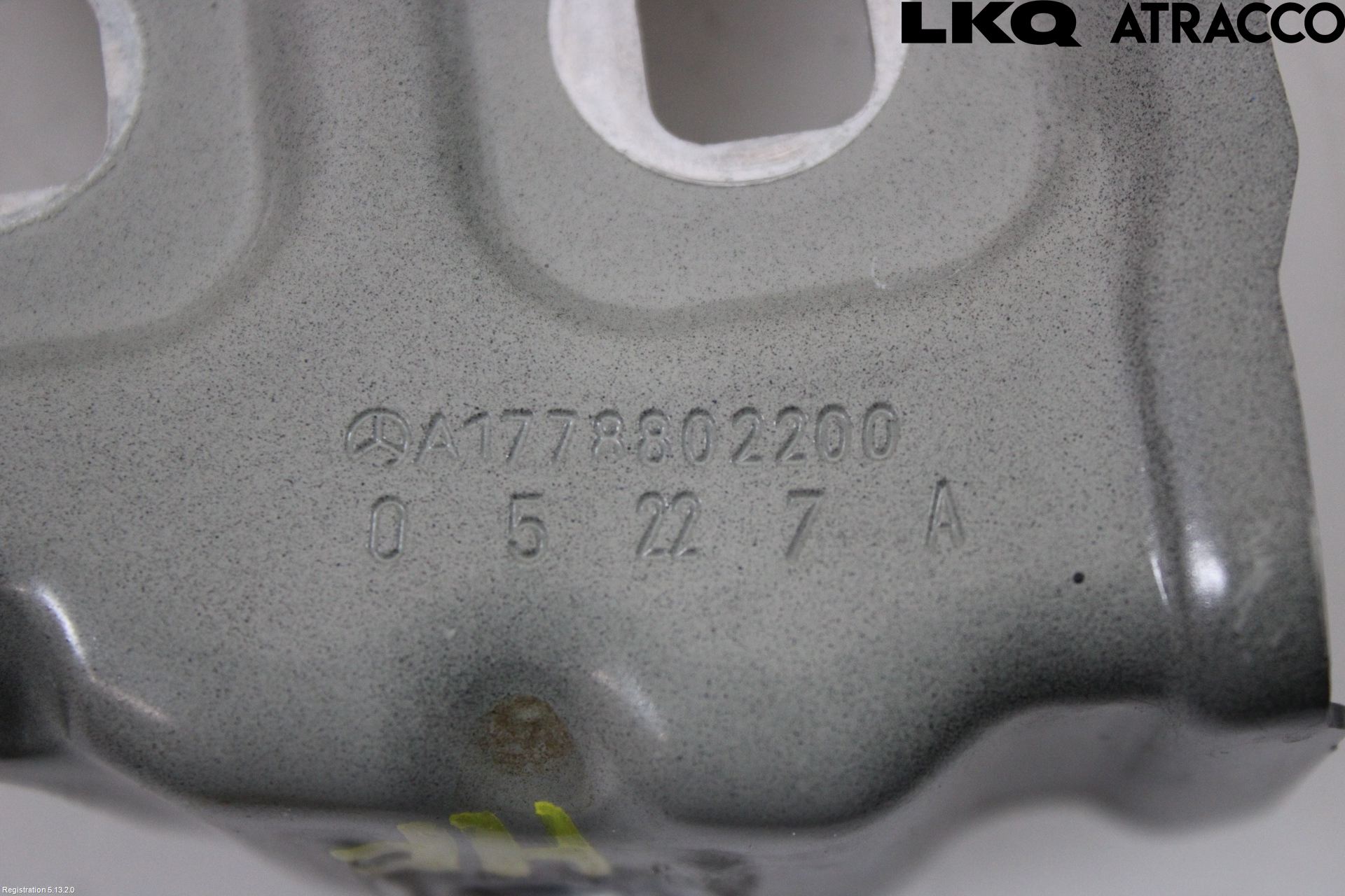 Mercedes-Benz MB EQA (H243) 21- Skärmfäste Fram Hö