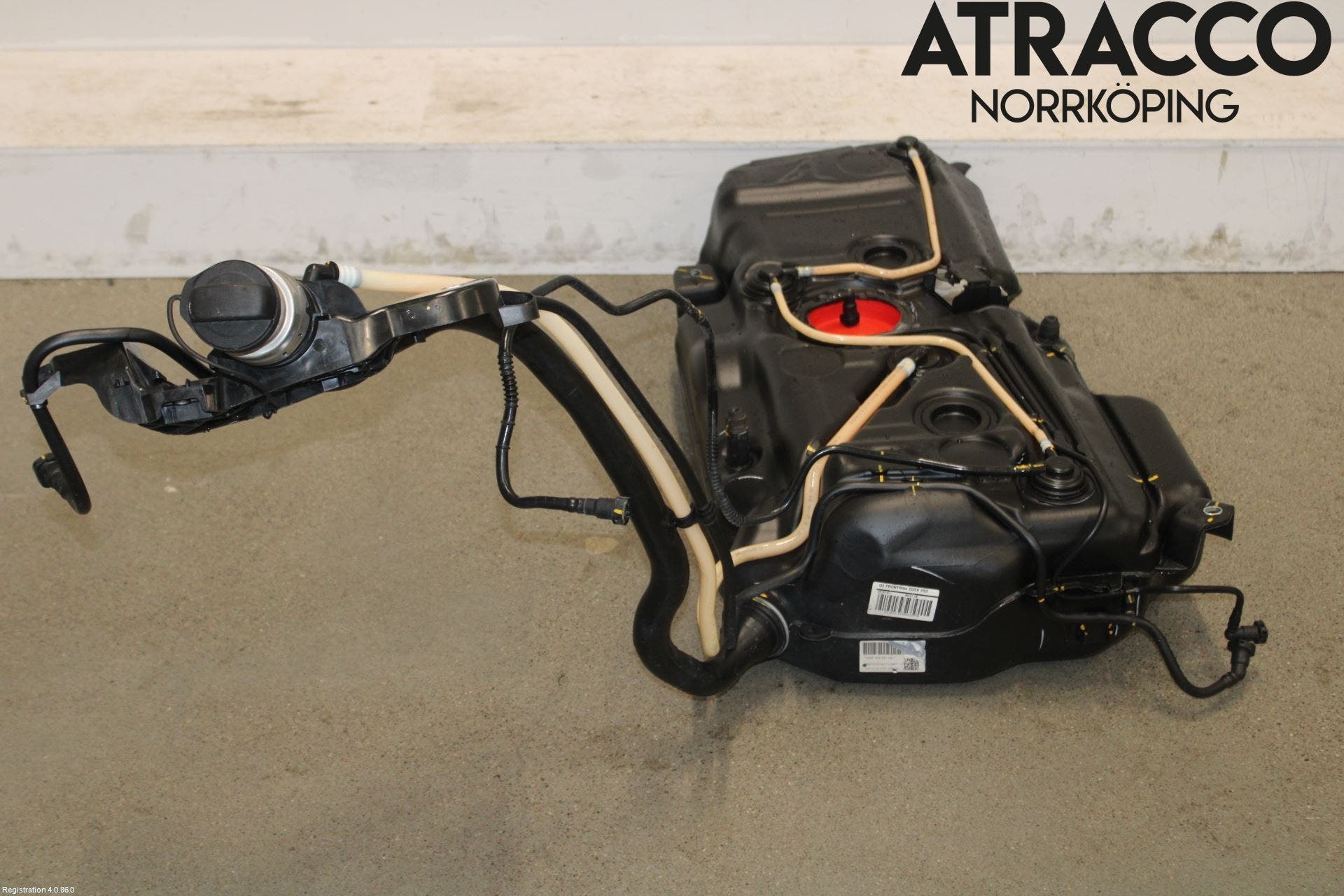 Audi Q3 F3 19- Bränsletank Insprutning