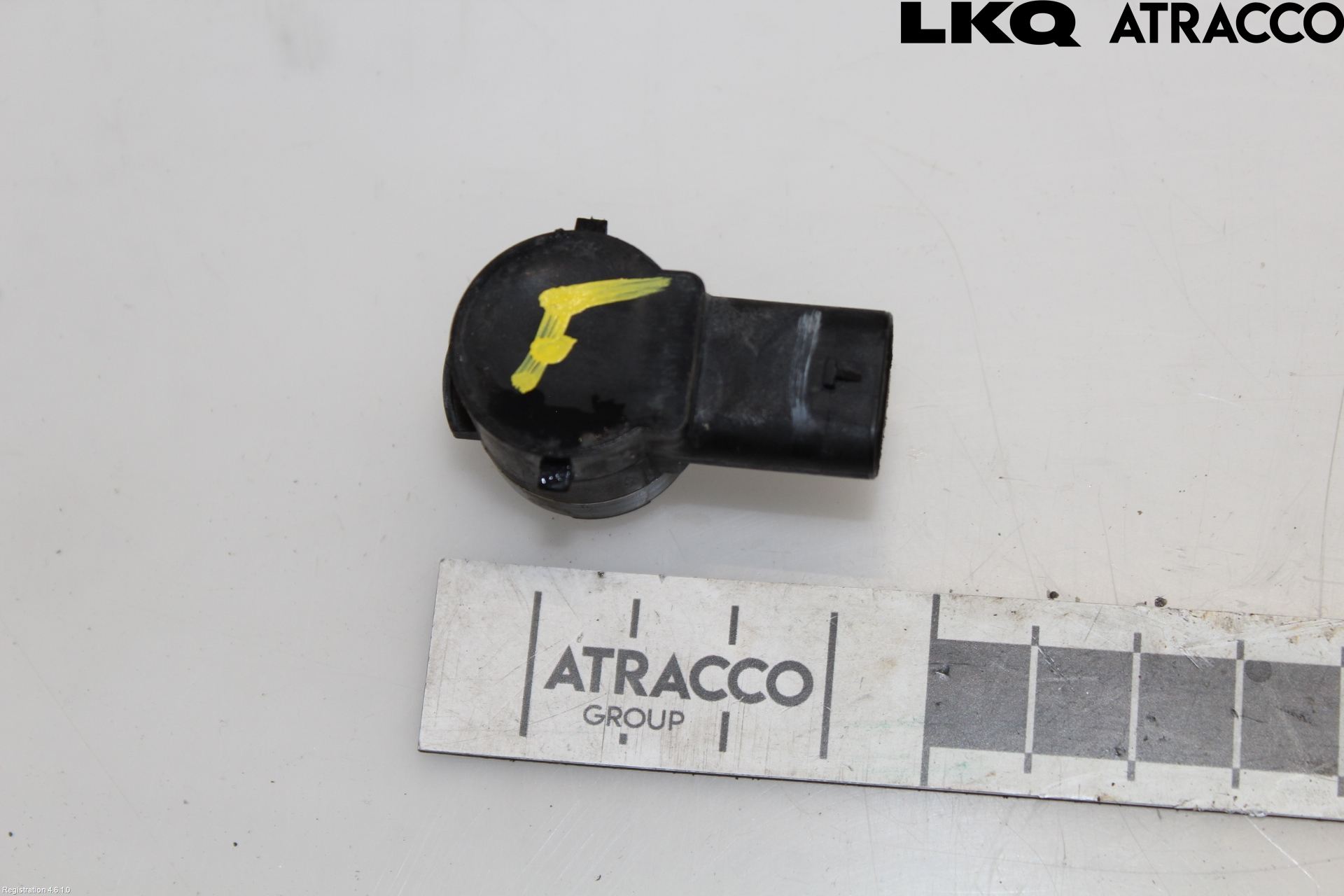 Volkswagen VW PASSAT 15-19 Parkeringshjälp Frontsensor
