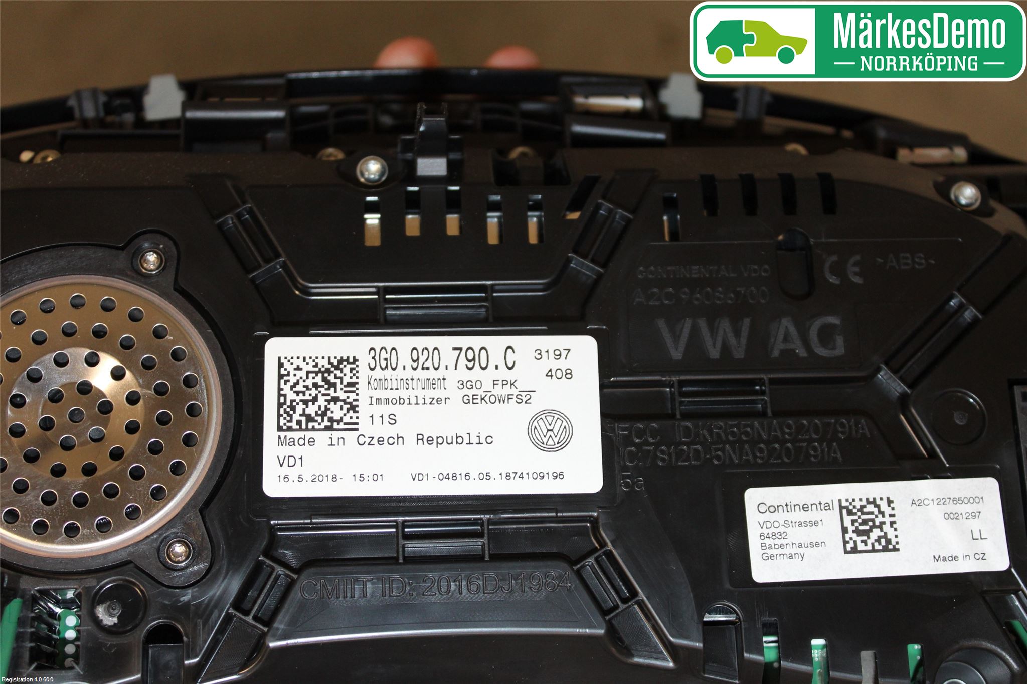 Volkswagen VW PASSAT 15-19 Instrument Komb
