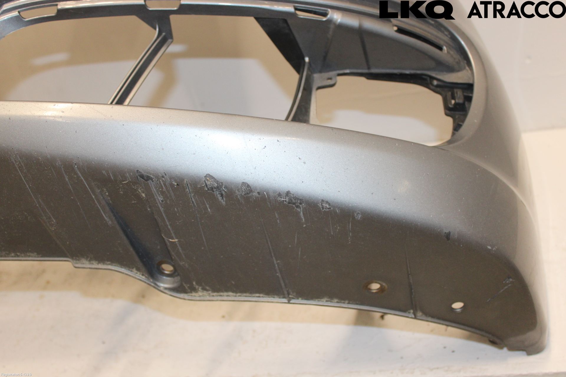 BMW 5 F10/F11/F18 09-17 Stötfångarbeklädnad Fram